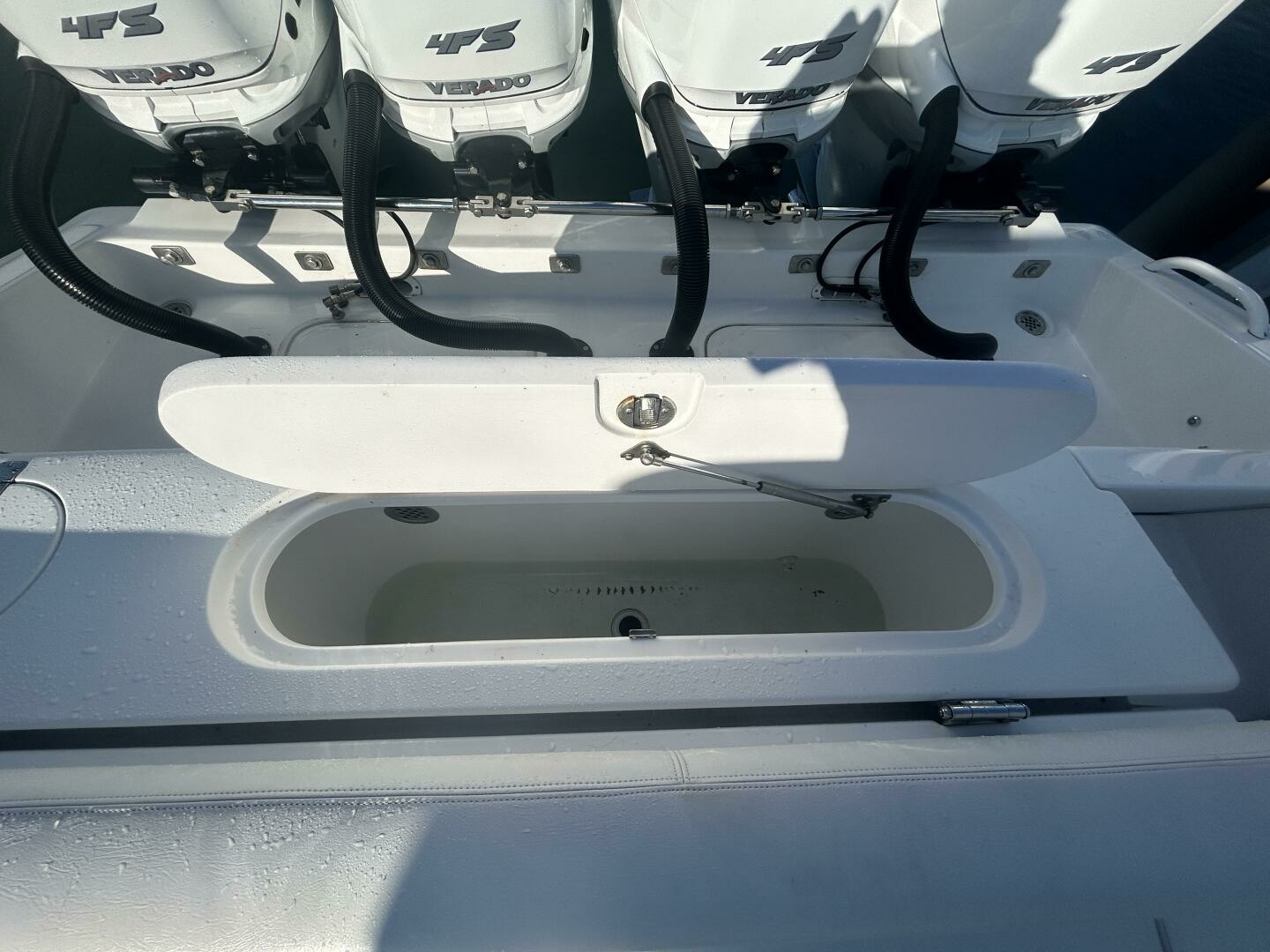 2016 Midnight Express 37 Open 37