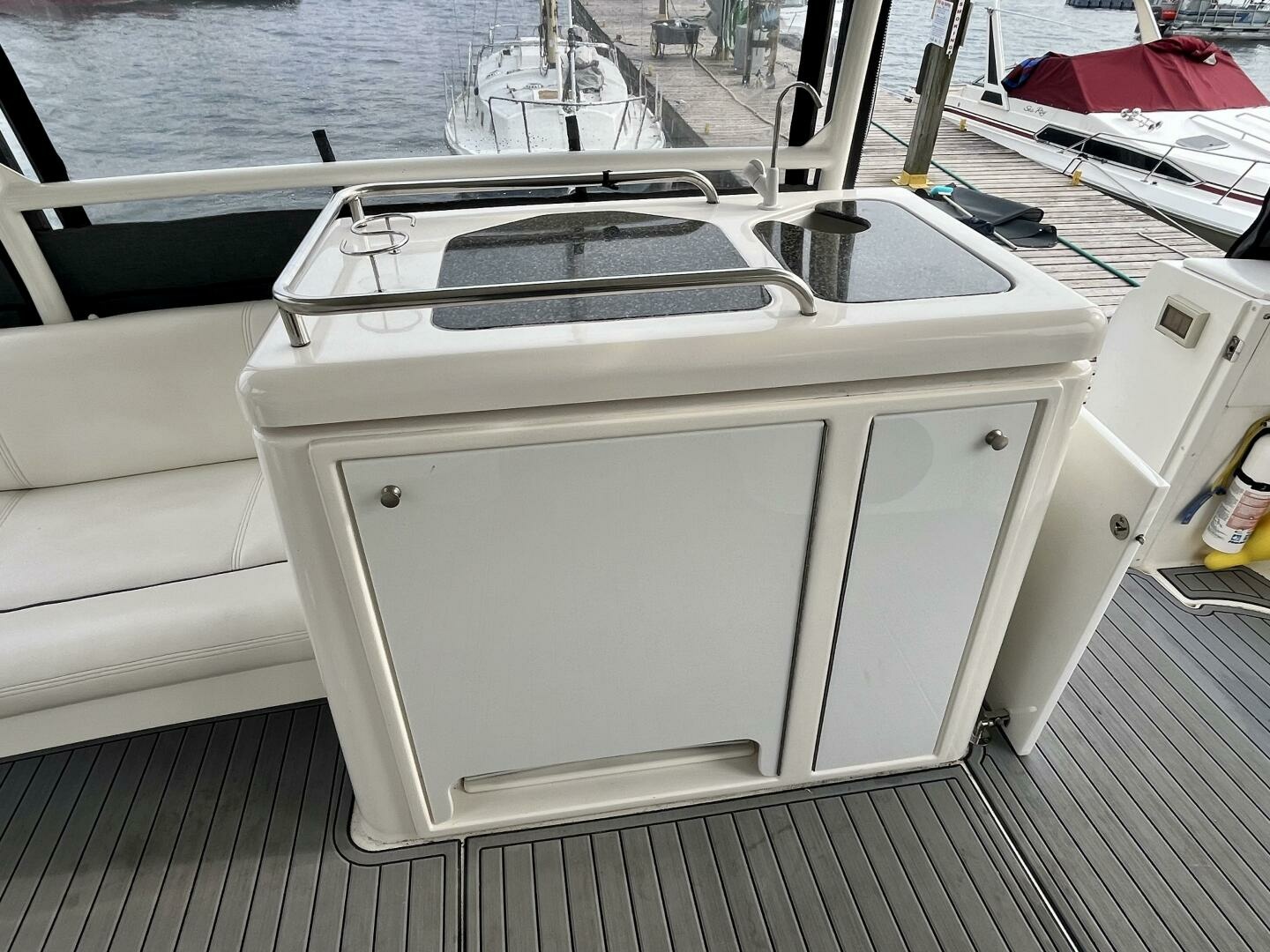 40ft Cruisers Yachts Yacht For Sale