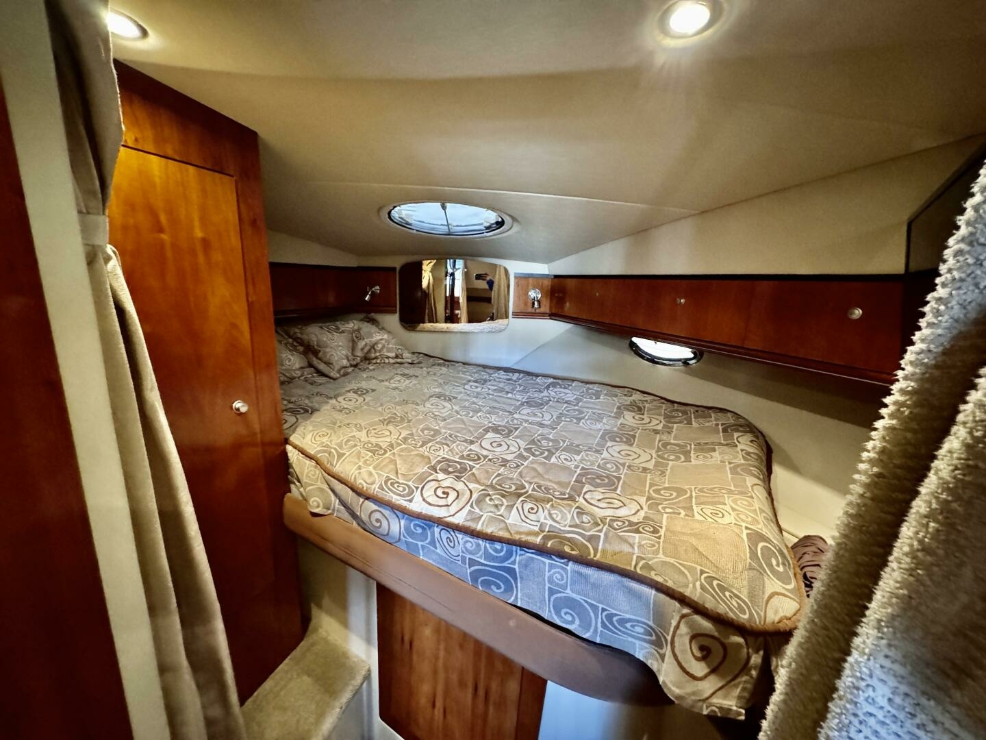34ft Cruisers Yachts Yacht For Sale