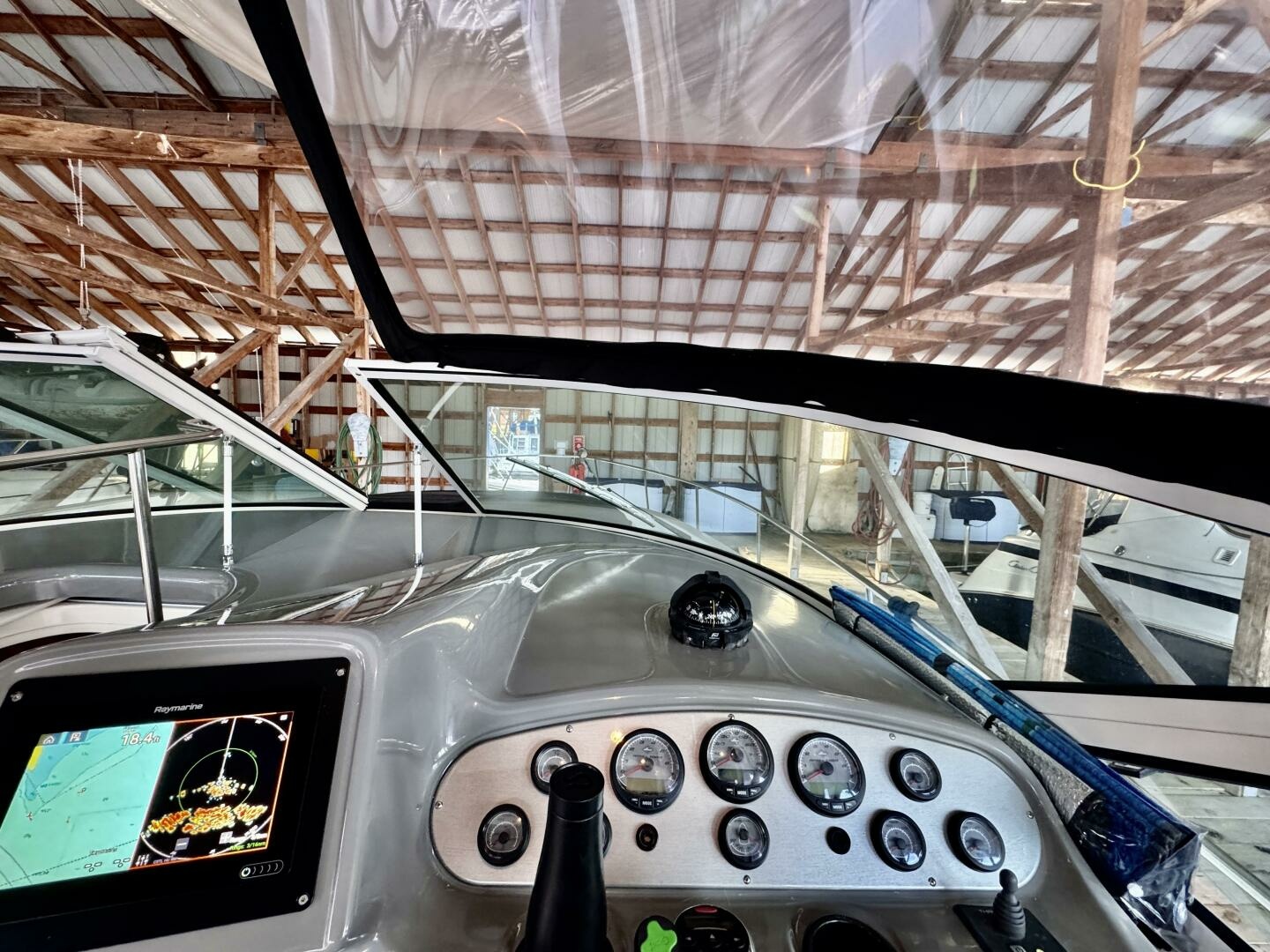 2006 Cruisers Yachts 340 Express 34