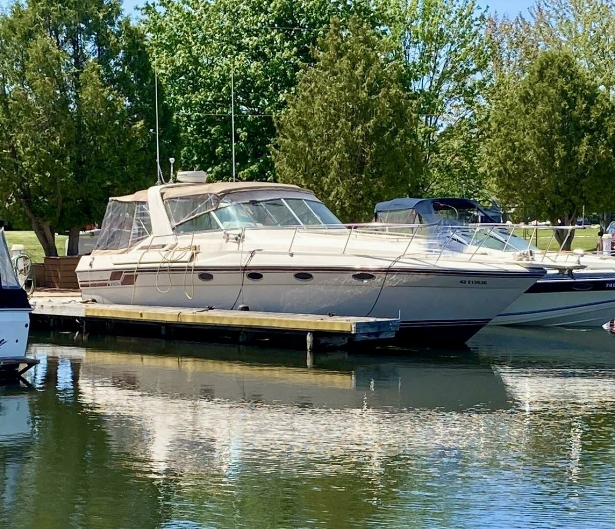 1985 Regal 360 Commodore 36