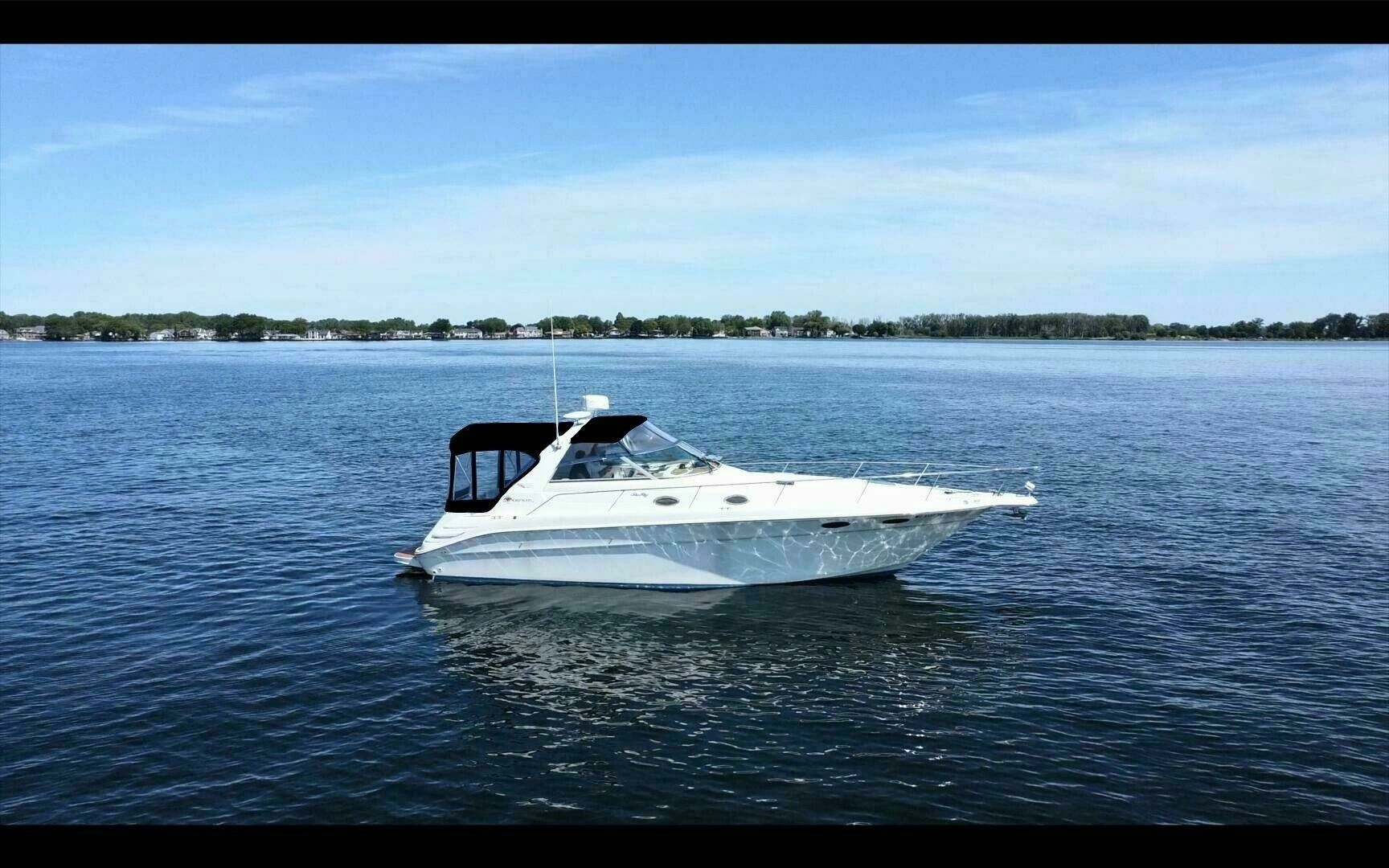 1999 Sea Ray 330 Sundancer, photo 1 of 16