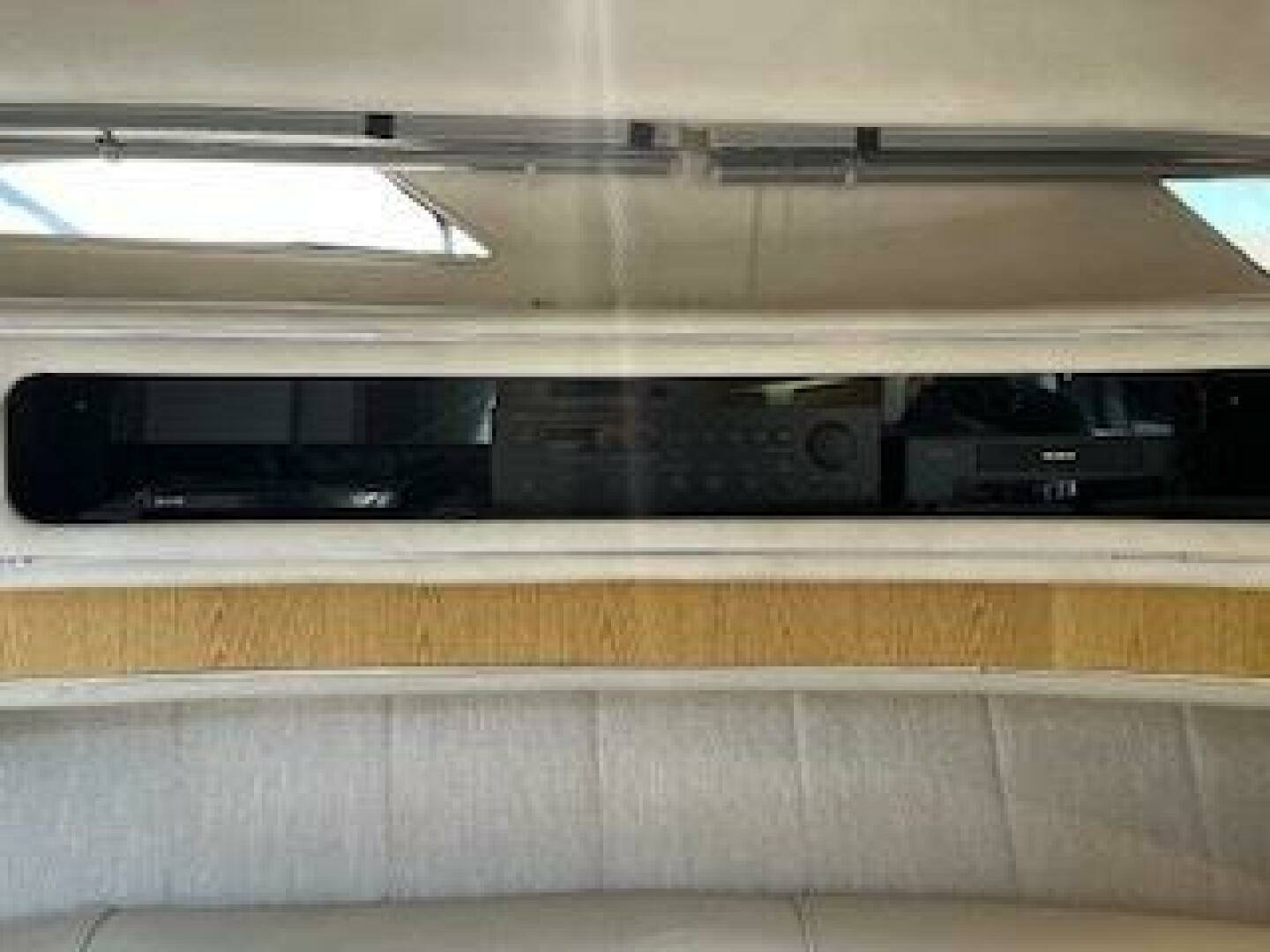 1992 Sea Ray 440 Sundancer 44