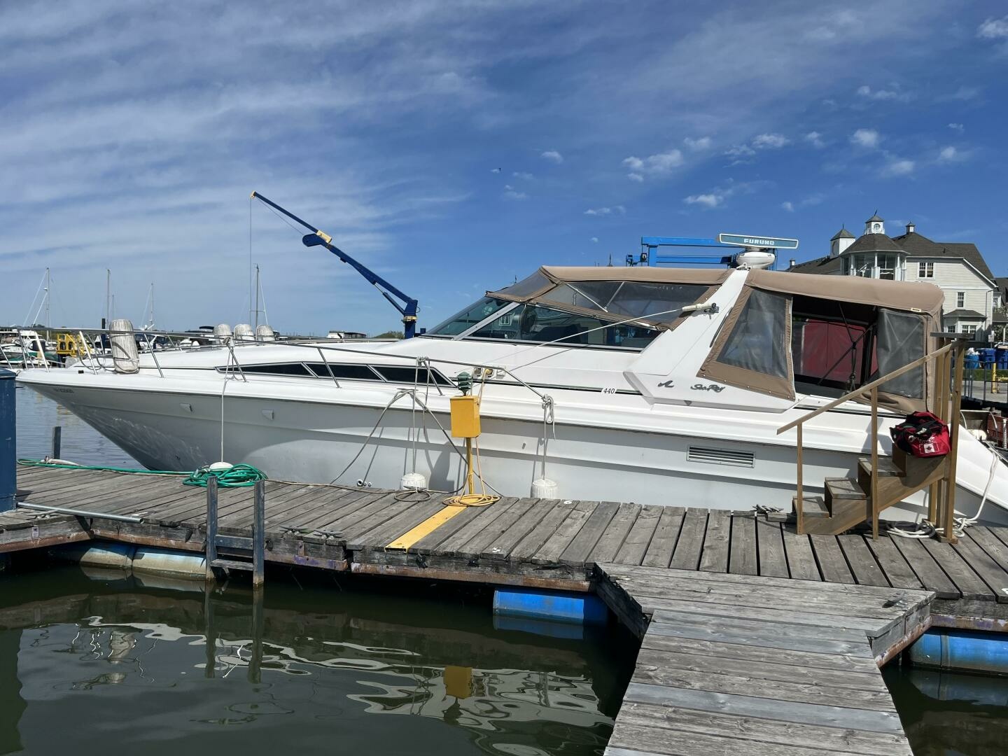 1992 Sea Ray 440 Sundancer — photograph 3