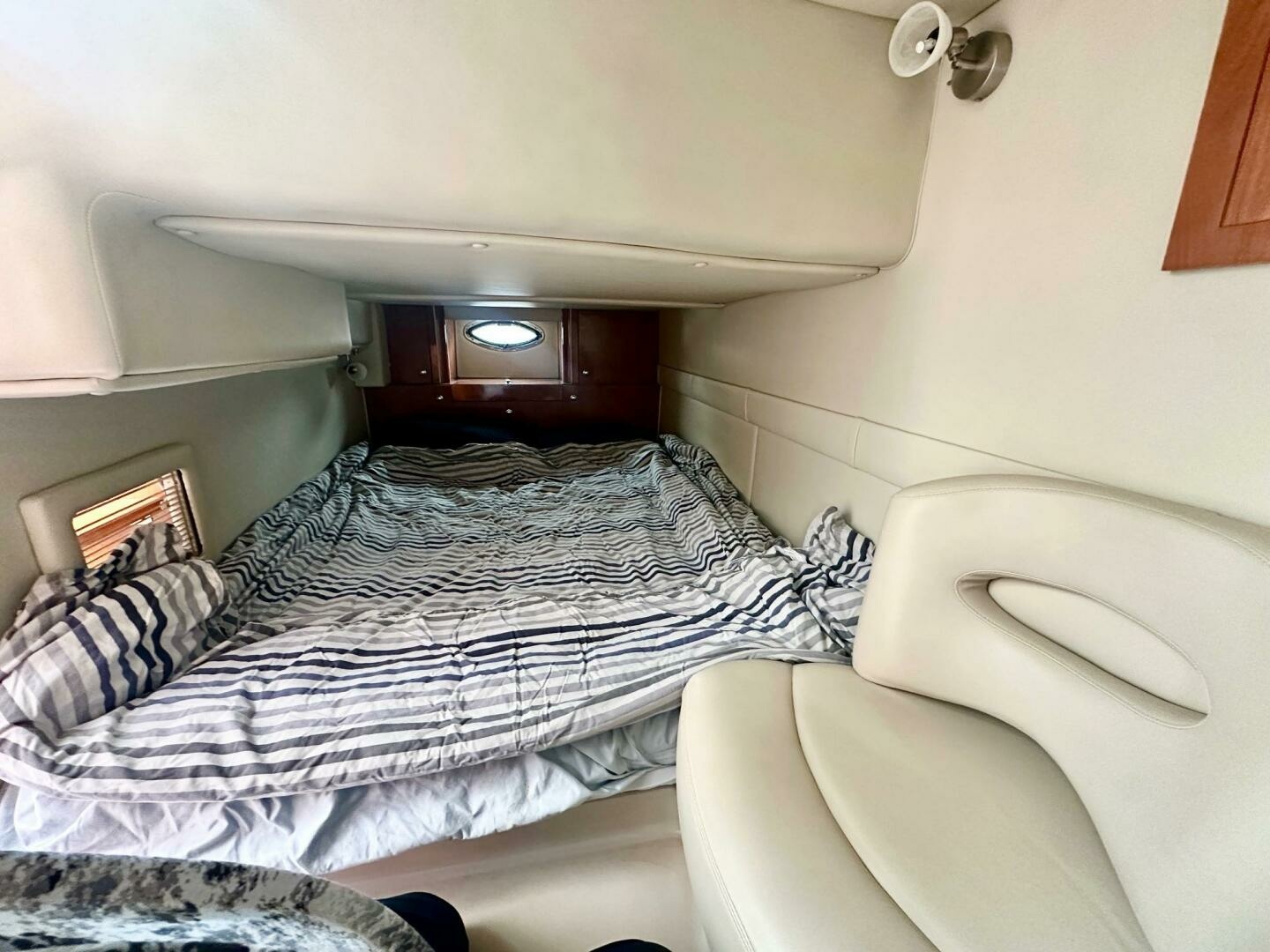 2006 Doral 330SE 33