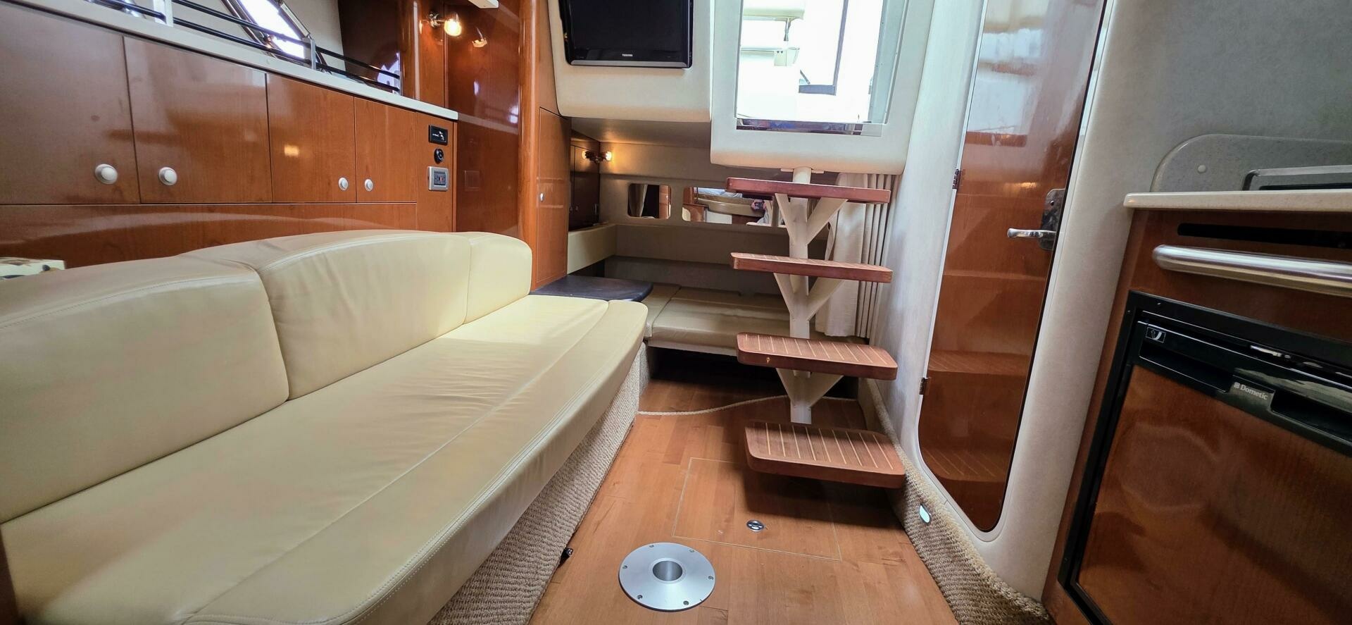 31ft Sea Ray Yacht For Sale