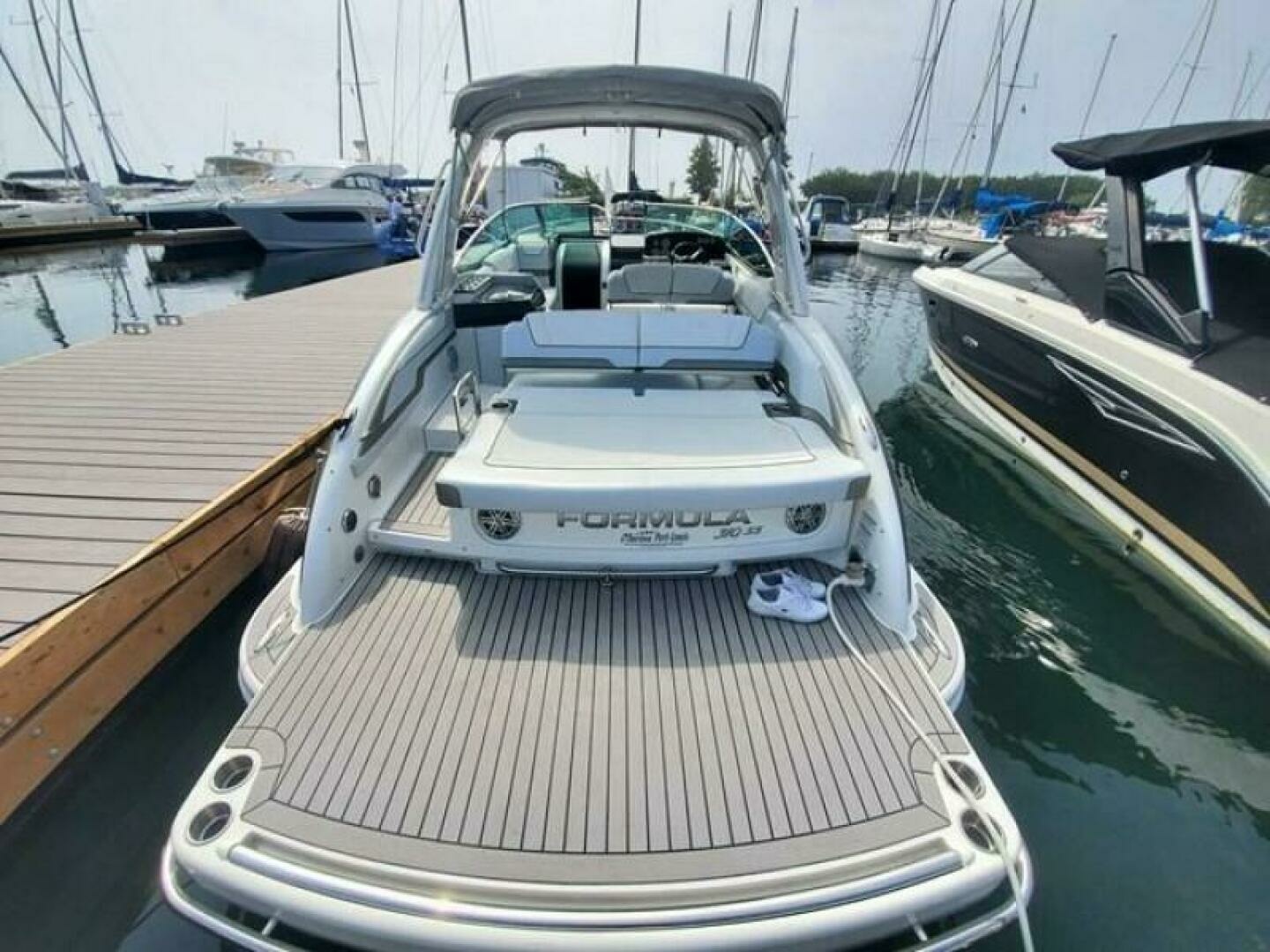 31ft Formula Yacht For Sale