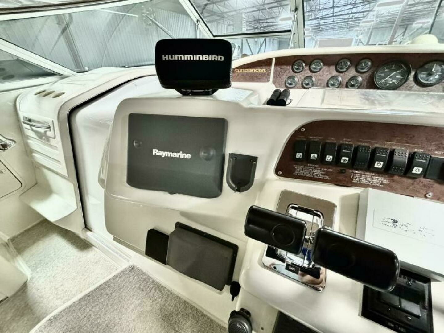 1995 Sea Ray 370 Sundancer 37