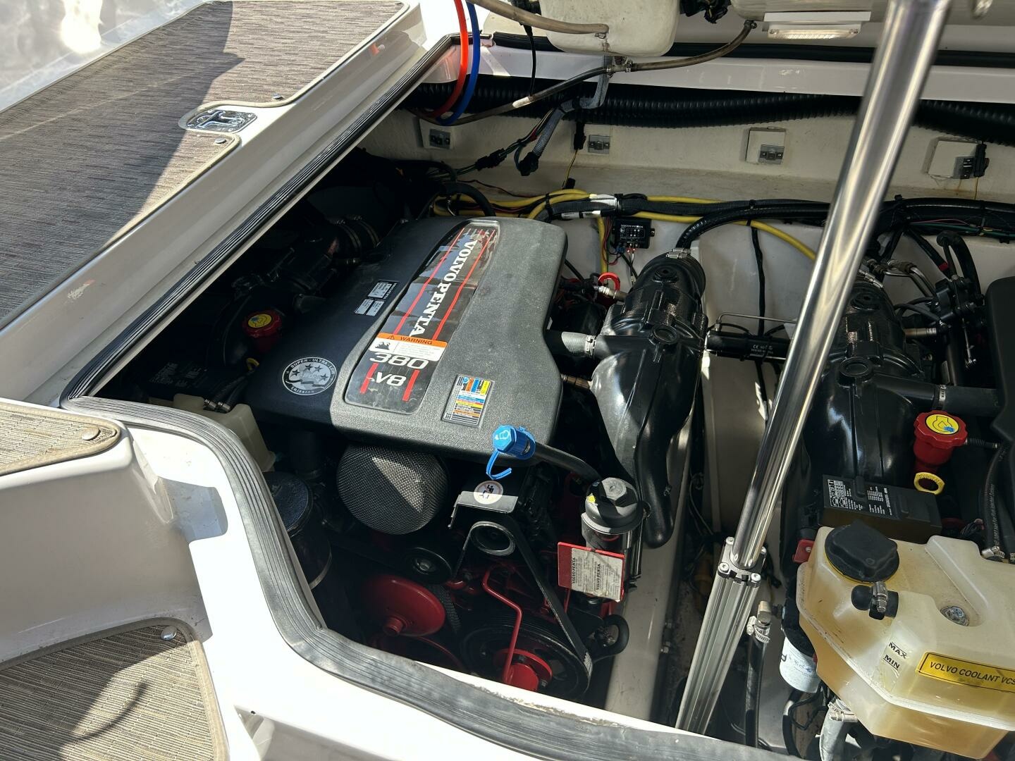 2017 Four Winns H350 35