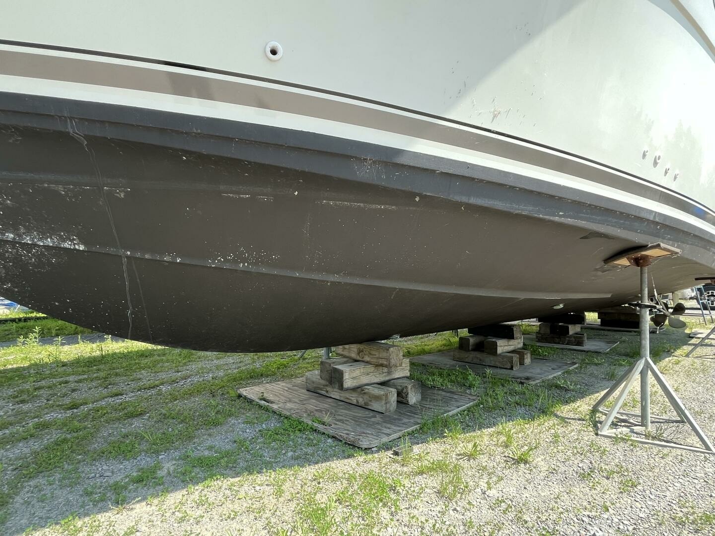 1996 Carver 370 Aft Cabin 37