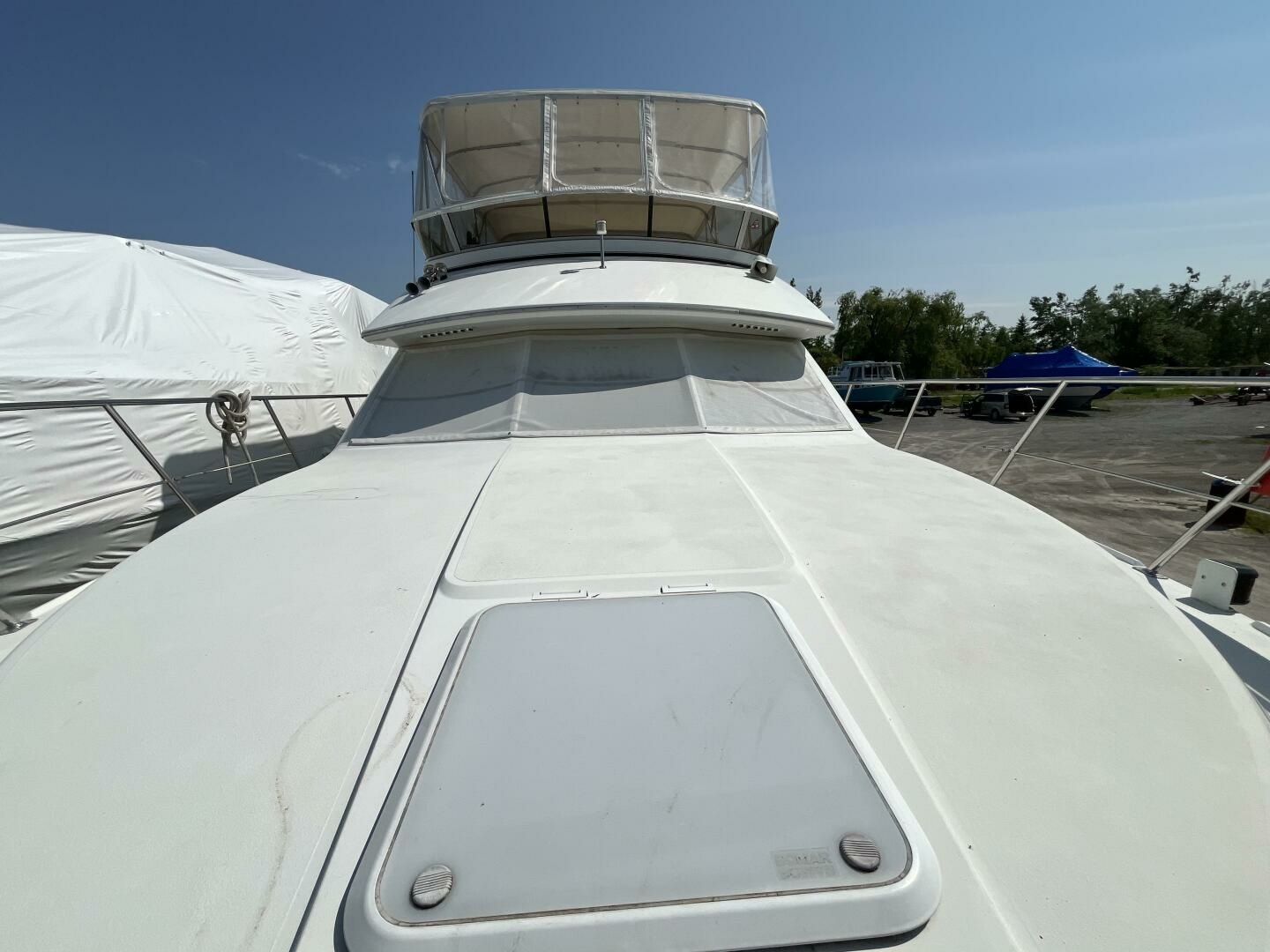 1996 Carver 370 Aft Cabin 37