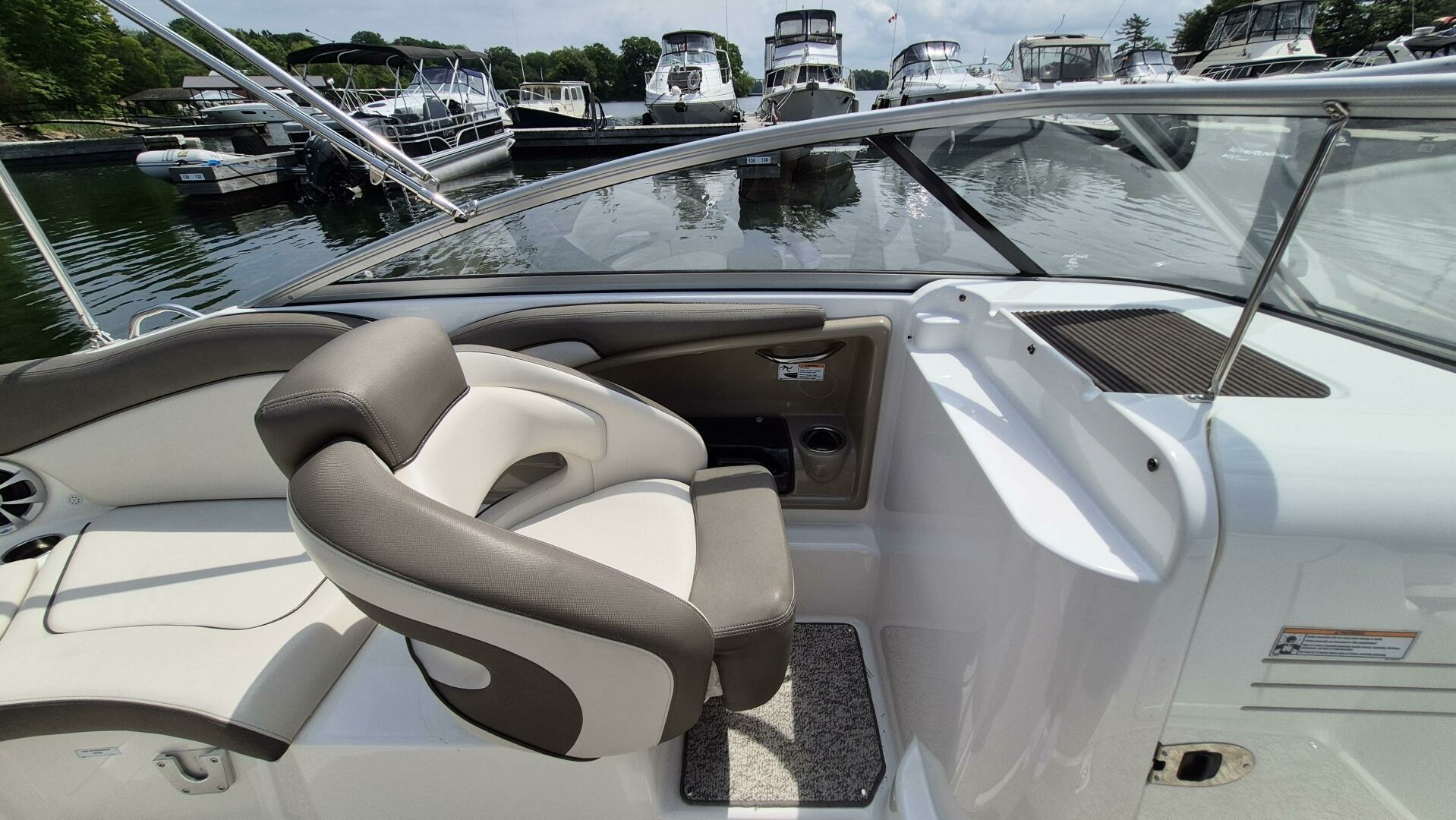 24ft Yamaha Boats Yacht For Sale