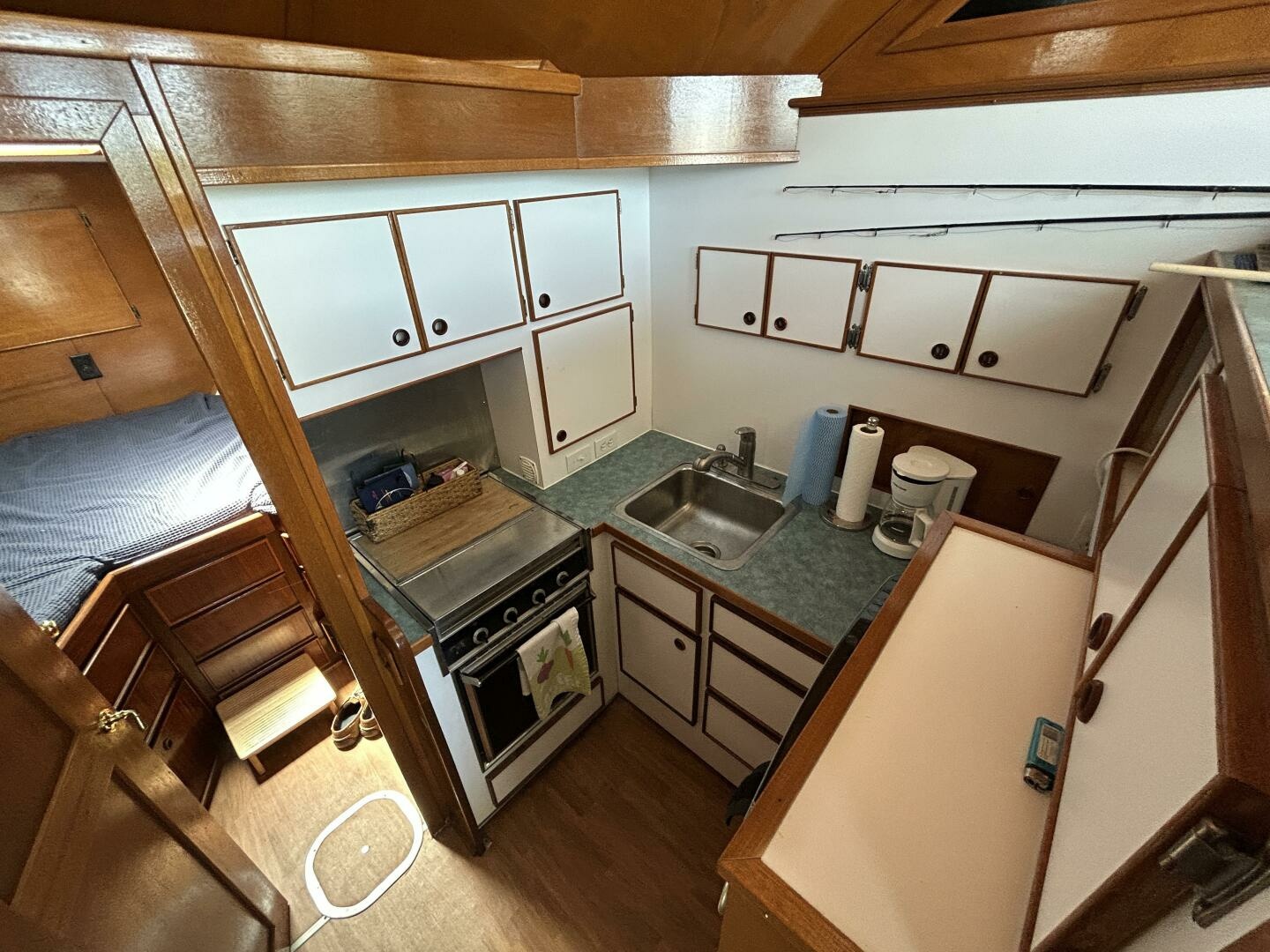 36ft Hatteras Yacht For Sale