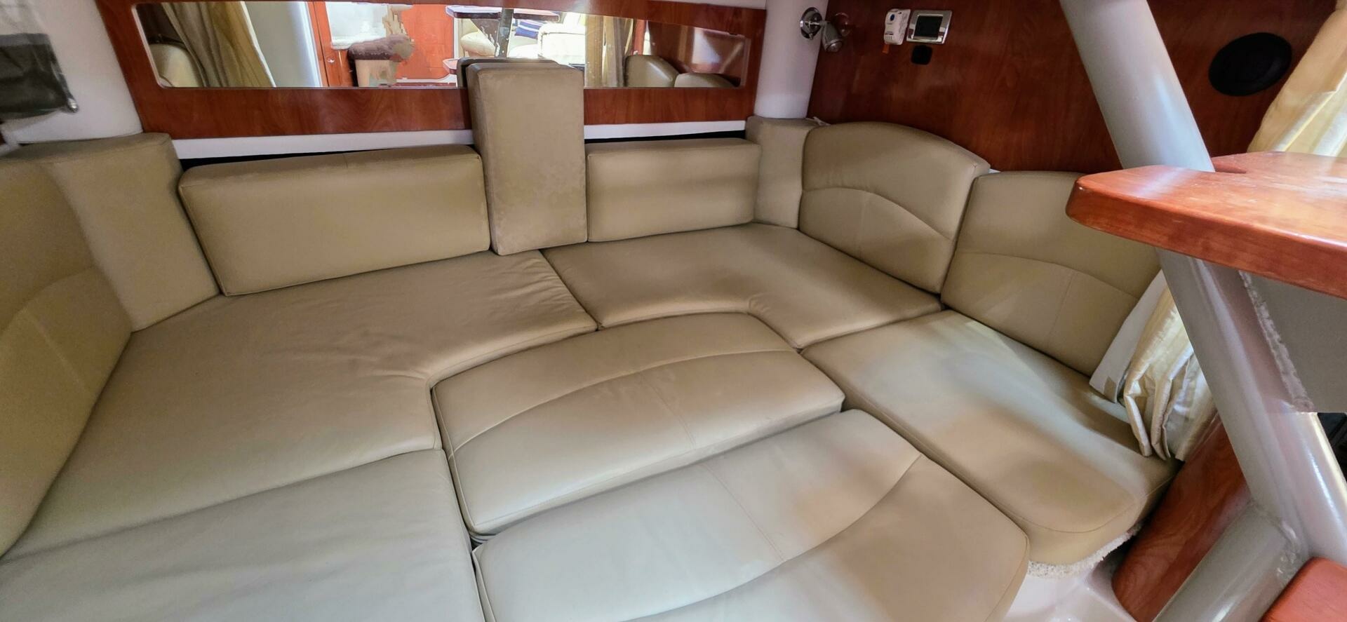 2008 Four Winns 318 Vista 31