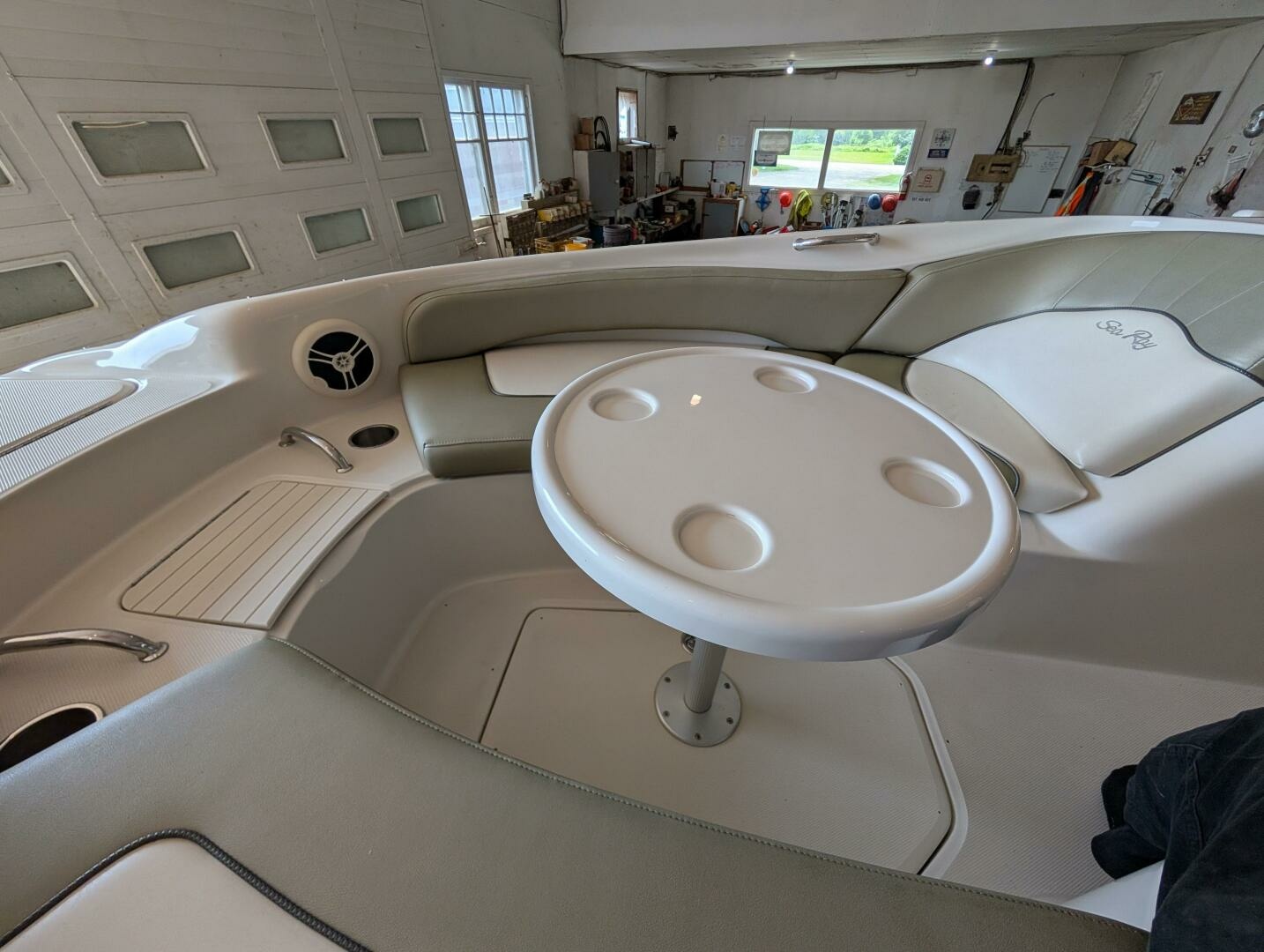 2007 Sea Ray 240 Sundeck 24