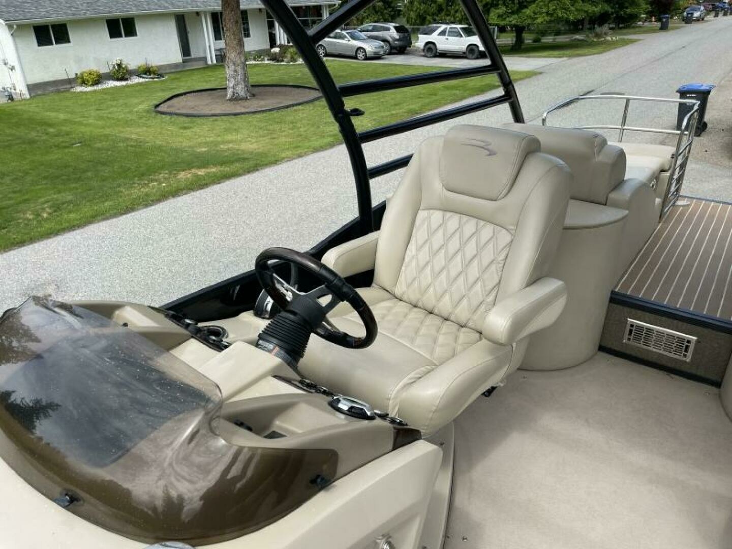 2013 Bennington 2575 QCW 25