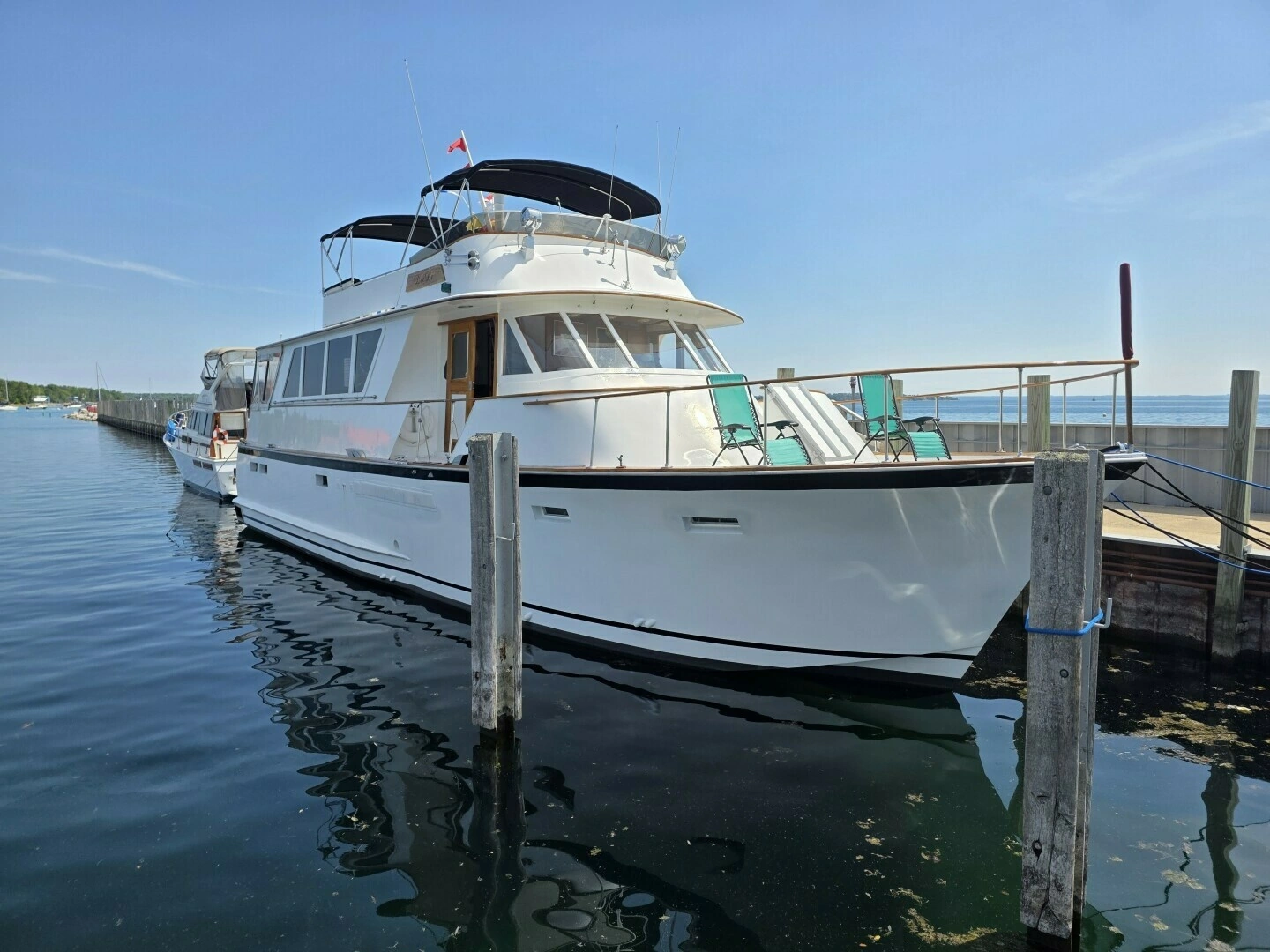 1976 Chris-Craft Roamer 60, photo 1 of 30