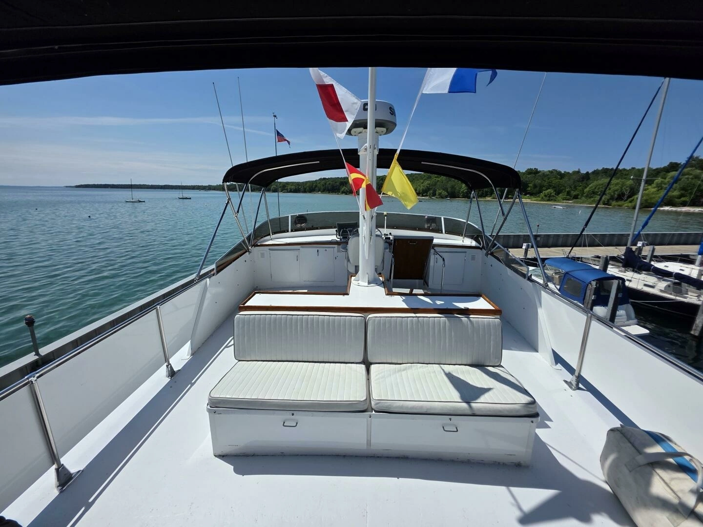Chris-Craft Roamer 60 Yacht For Sale