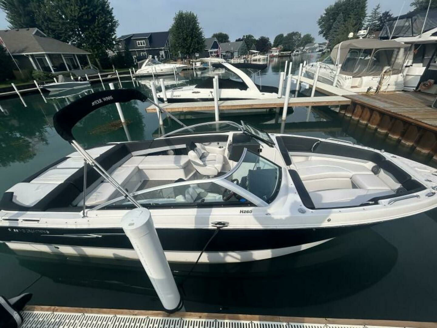 2013 Four Winns H260 26