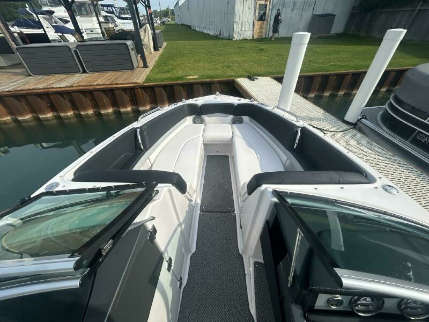2013 Four Winns H260 26