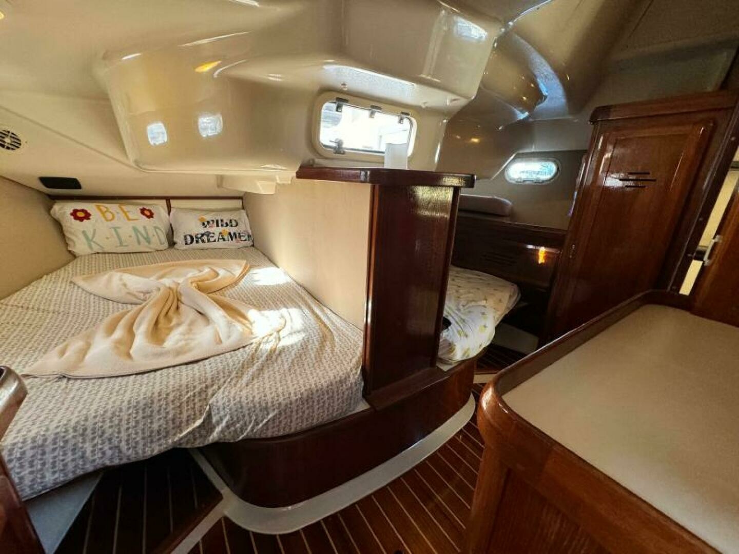 1995 Hunter 430 43