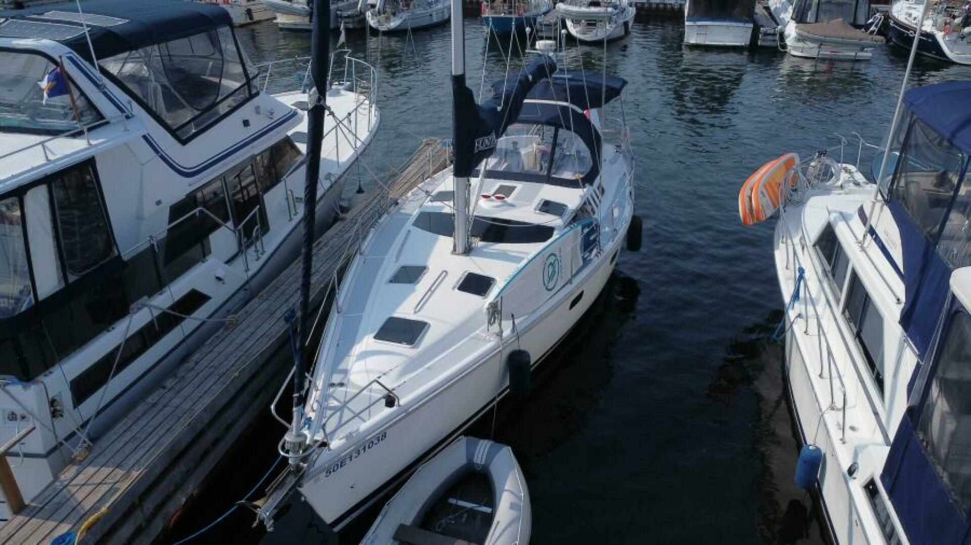 43ft Hunter Yacht For Sale
