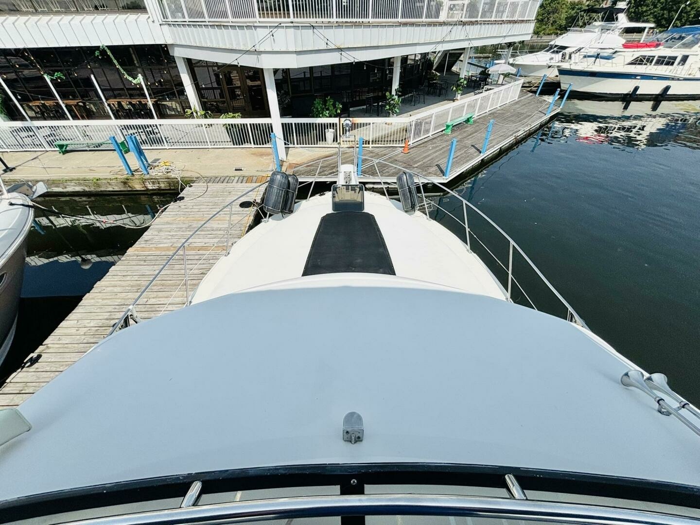 38ft Carver Yacht For Sale