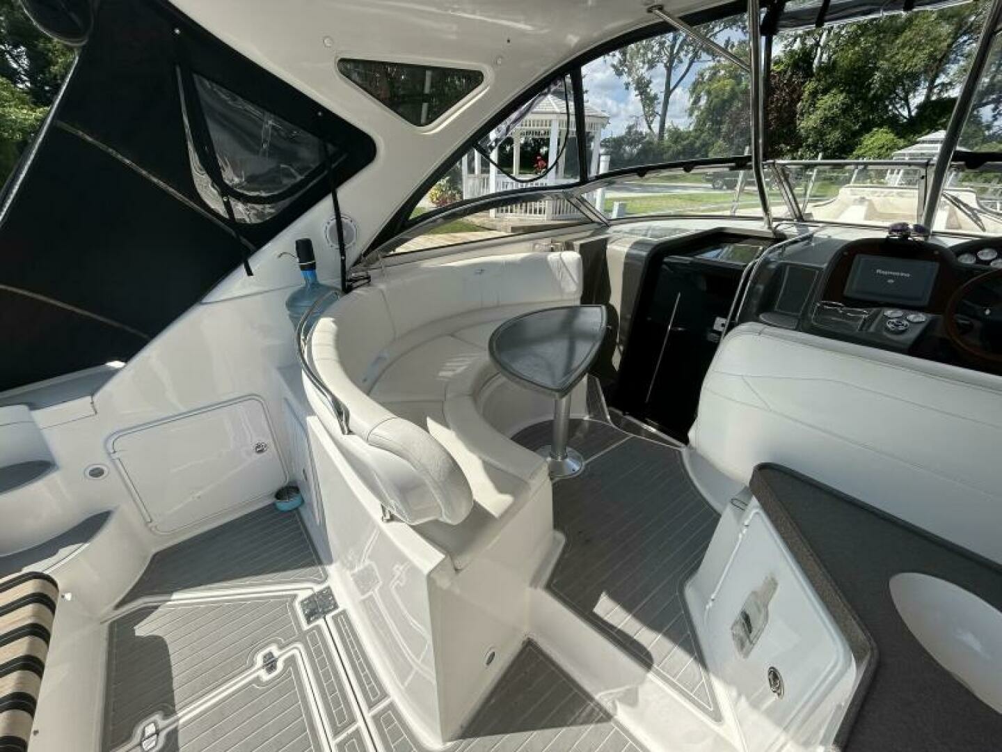 2007 Regal 3760 Commodore 37