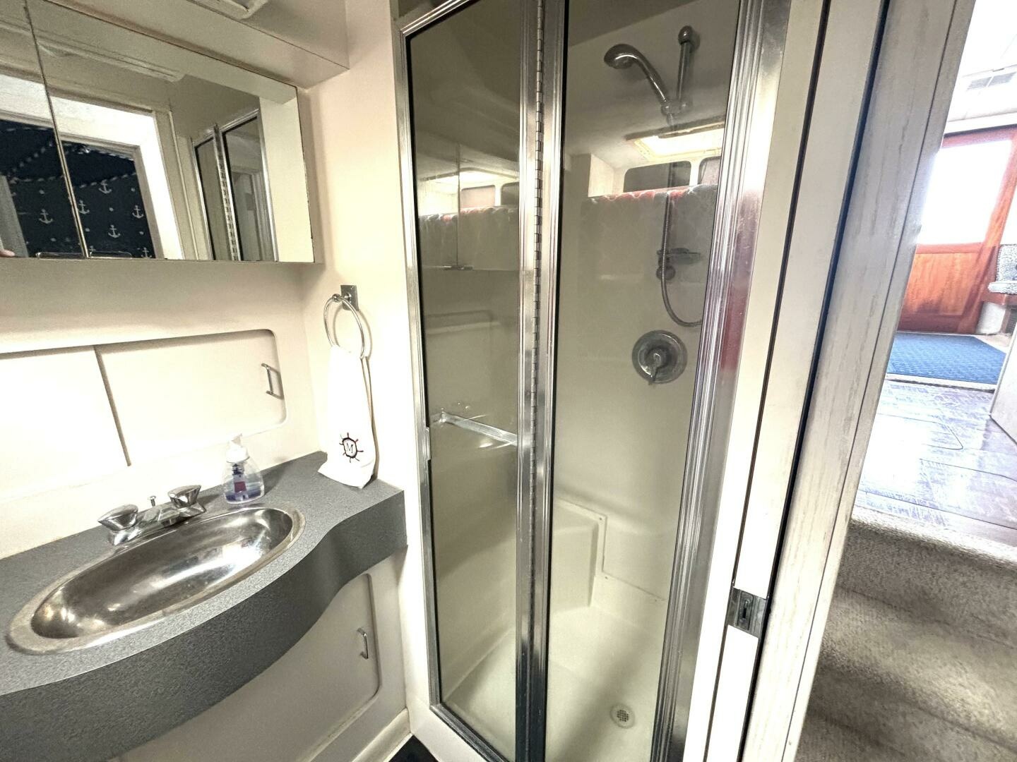 1987 Davidson 48 Sportfish 48