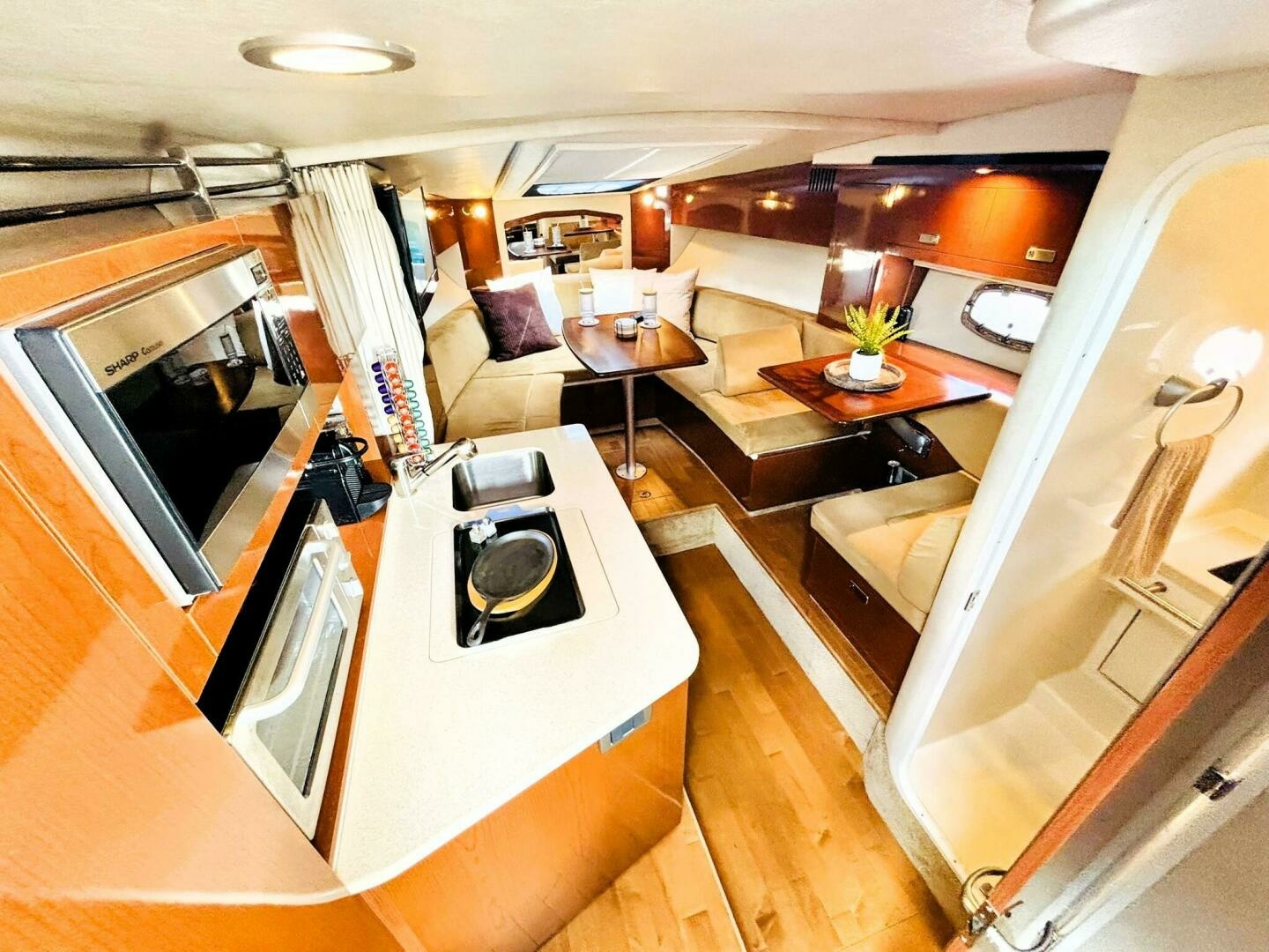2010 Sea Ray 310 SUNDANCER 31
