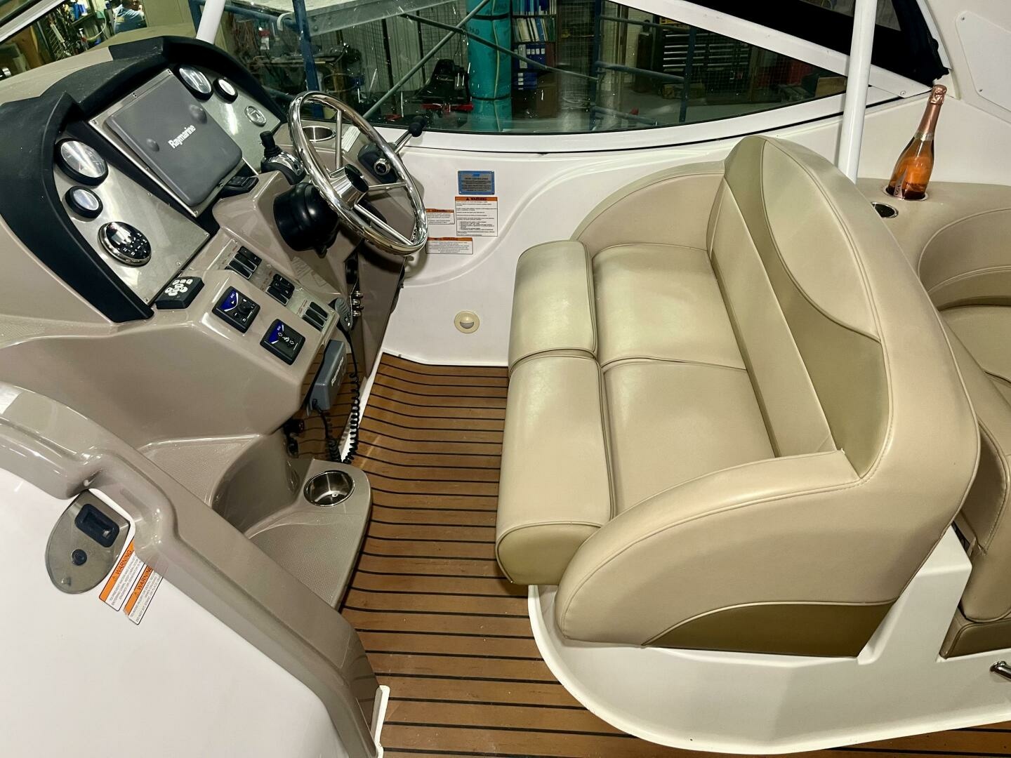 33ft Cruisers Yachts Yacht For Sale