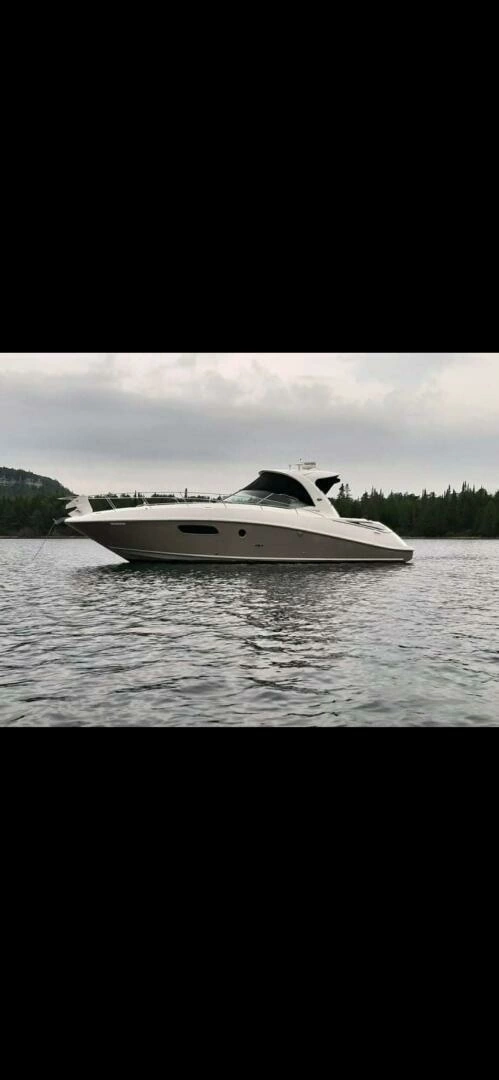 2010 Sea Ray 370 Sundancer, photo 1 of 30