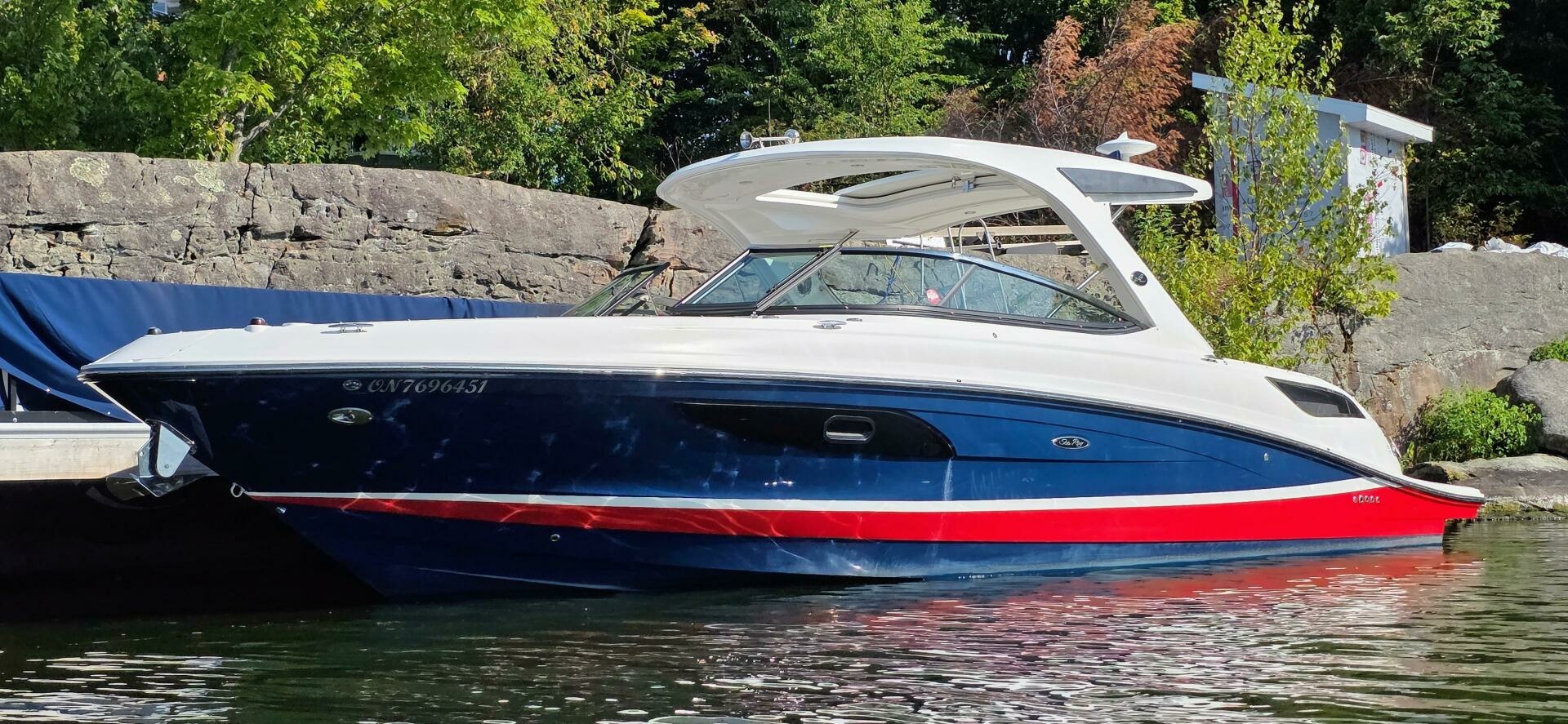 2019 Sea Ray 350 SLX — photograph 3
