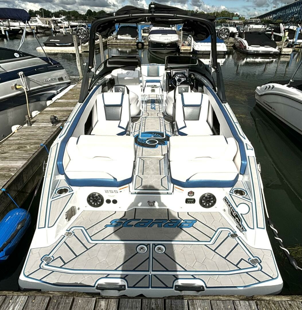 2020 Scarab 255 ID Wake 25