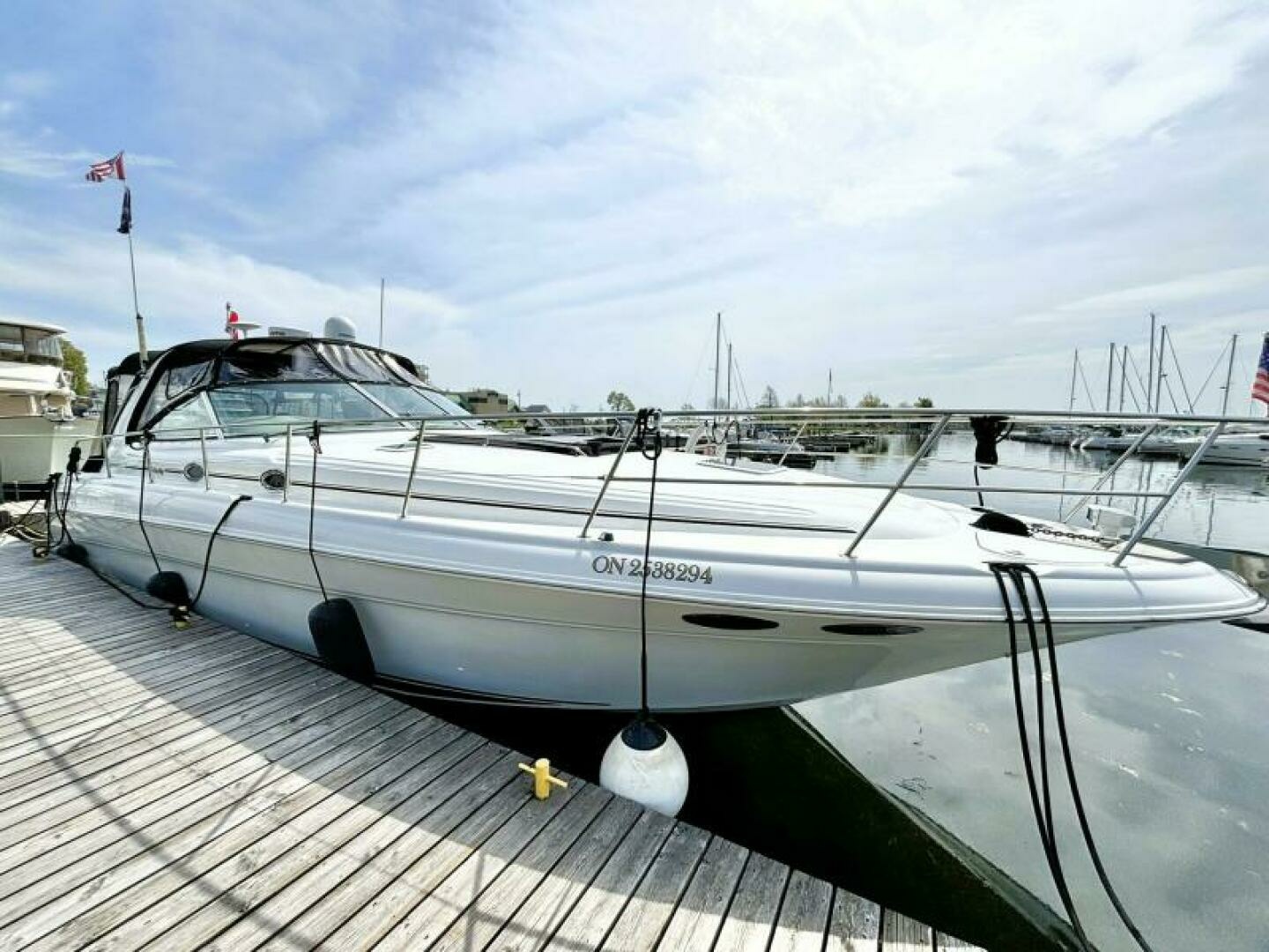 2000 Sea Ray 410 SUNDANCER — photograph 3
