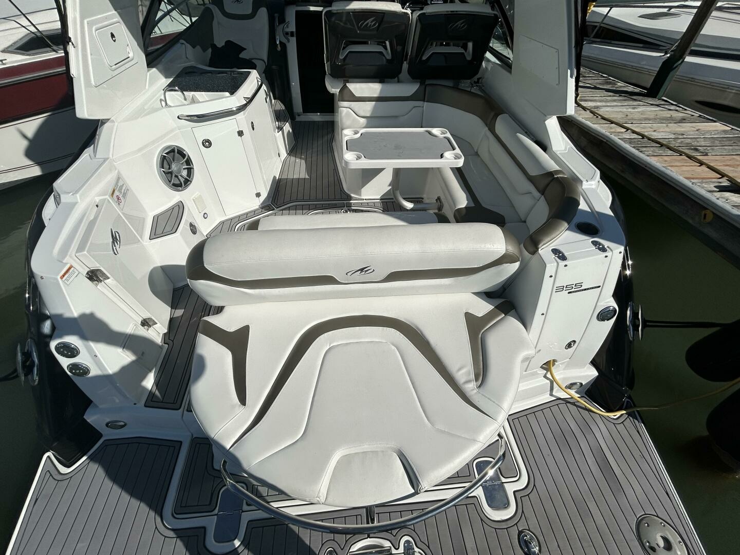 2015 Monterey 355 Sport Yacht 35