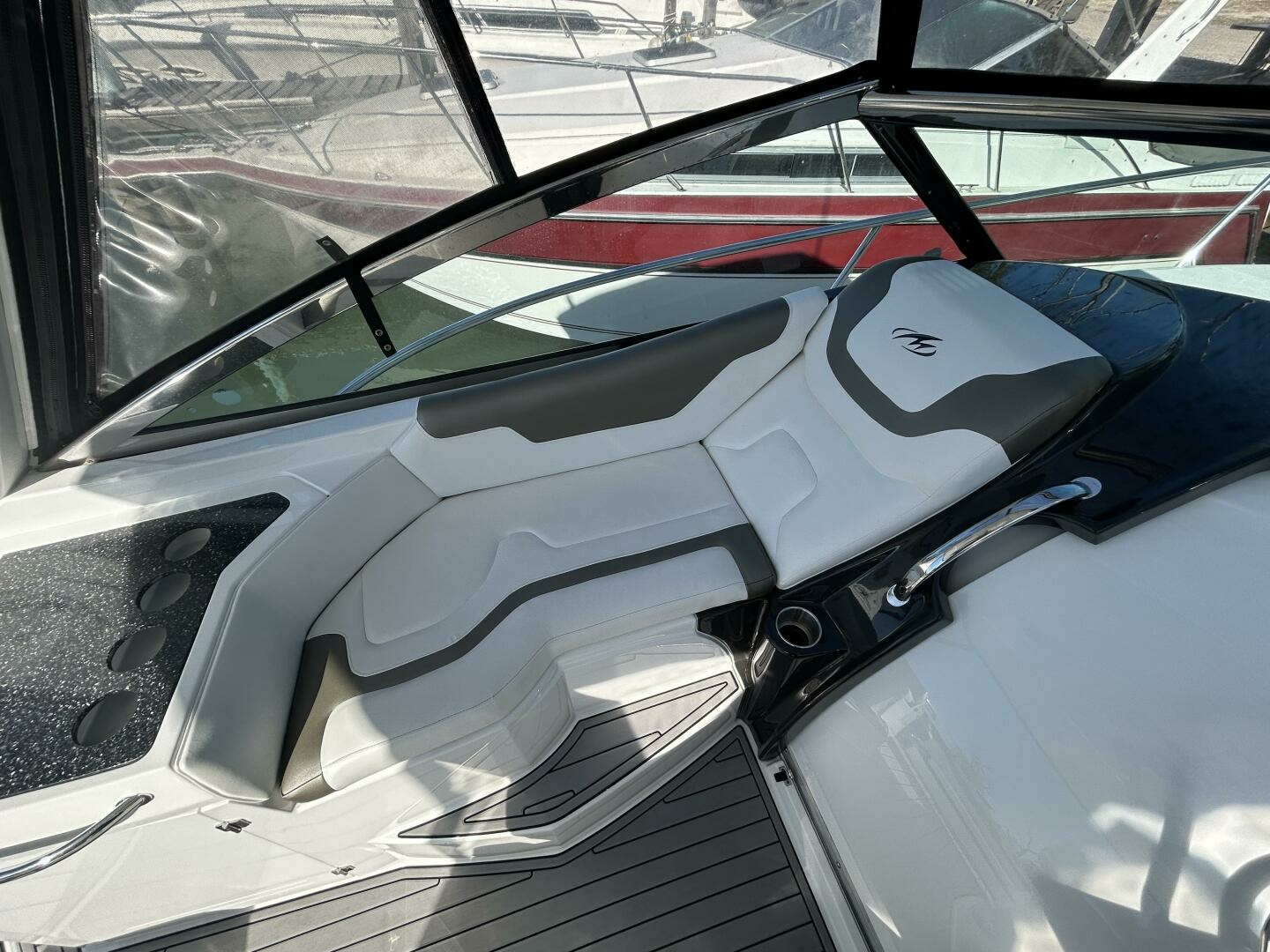 2015 Monterey 355 Sport Yacht 35