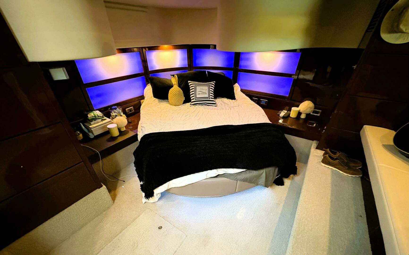 Sea Ray 47 SEDAN BRIDGE Yacht For Sale