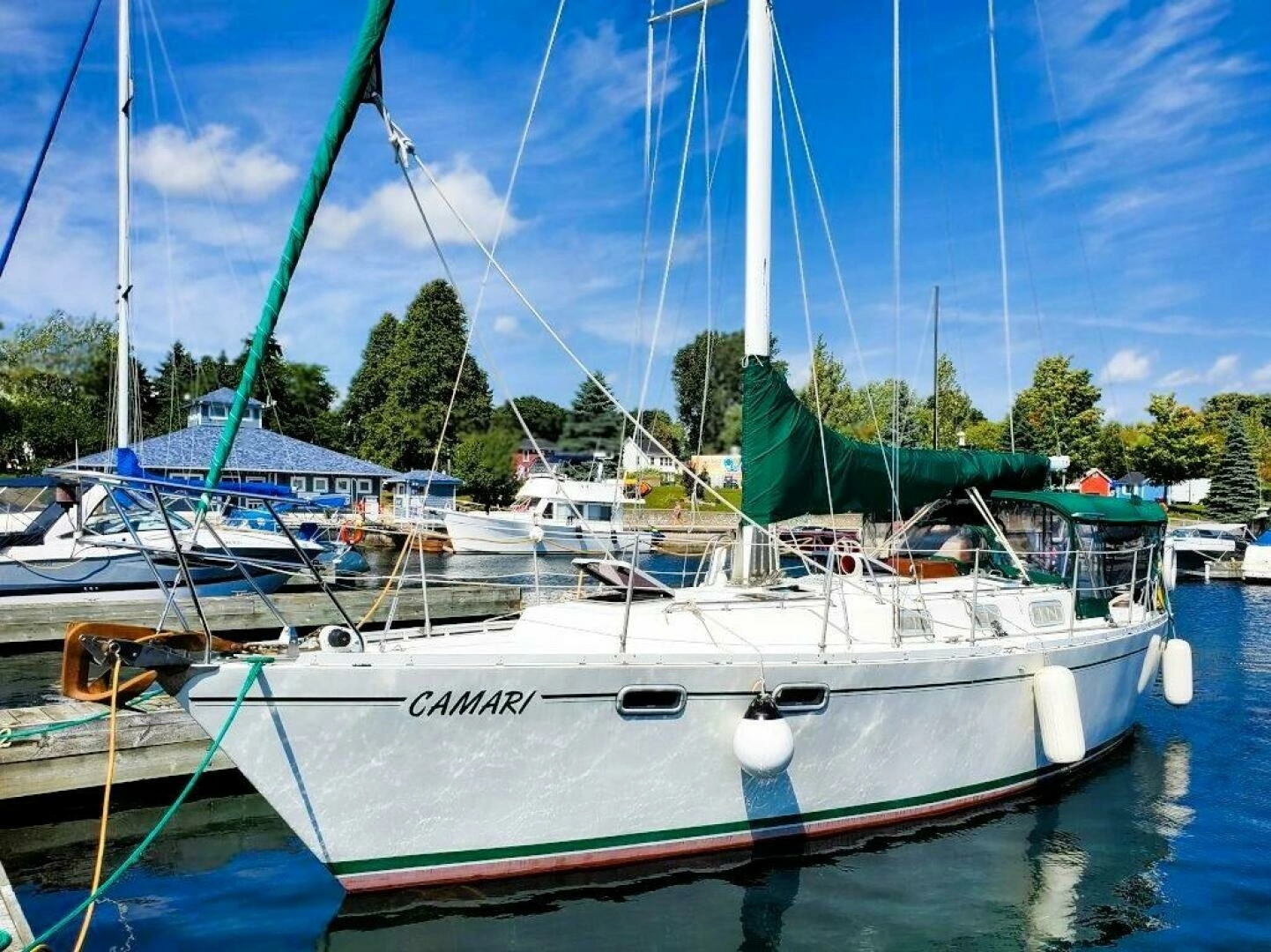 1989 Brewer 35 ARAGOSA CUTTER, photo 1 of 16
