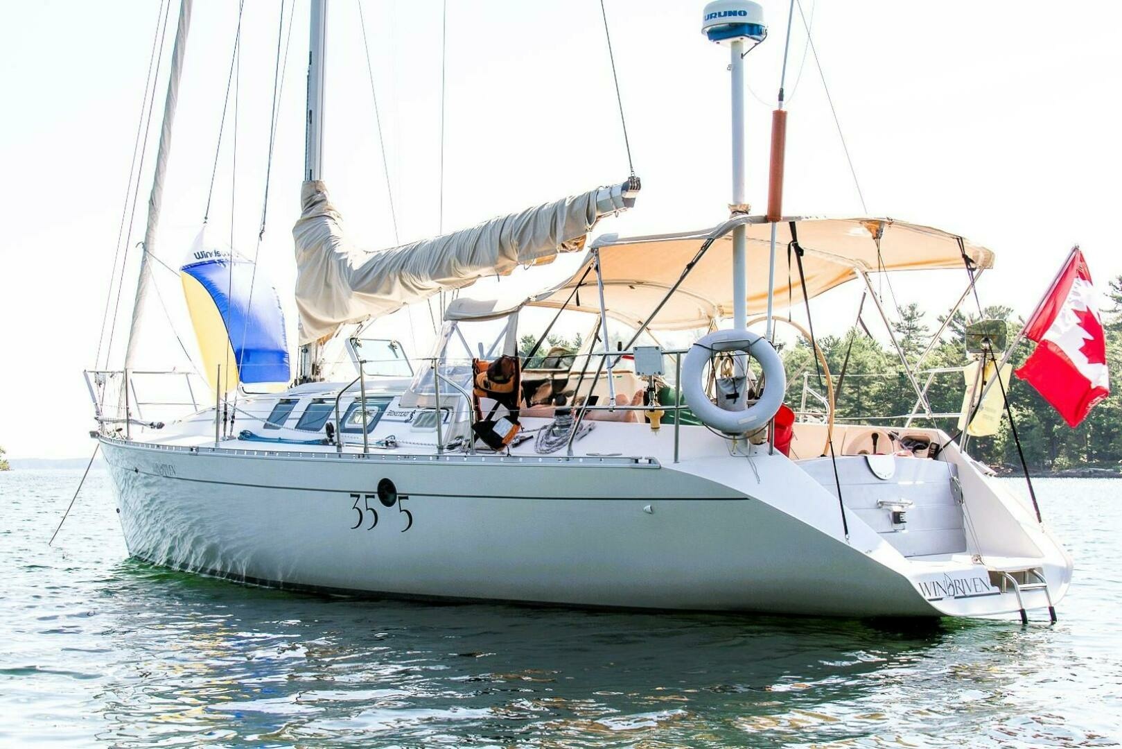 1989 Beneteau FIRST 35s5 — photograph 5