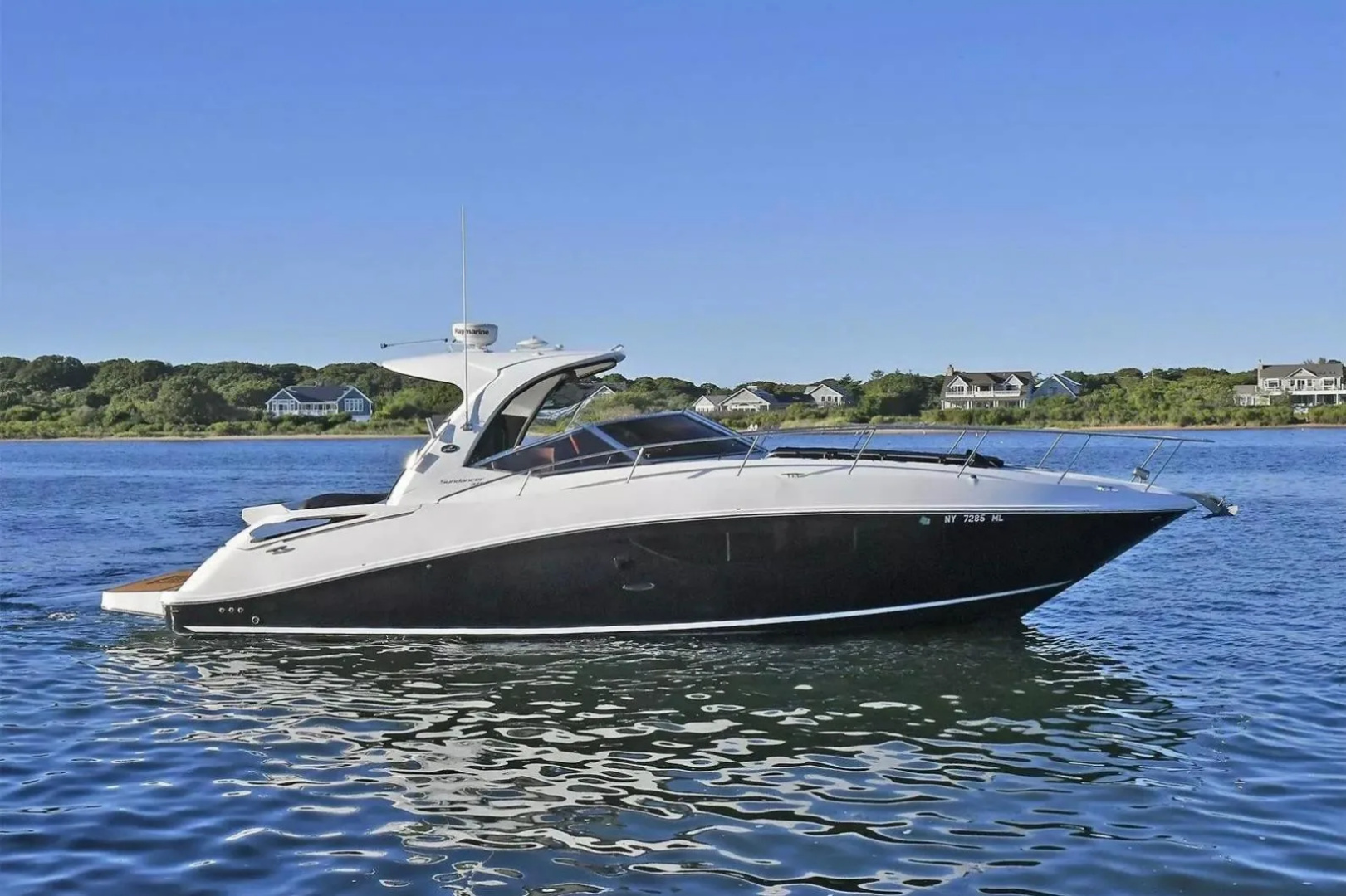 2016 Sea Ray 370 Sundancer