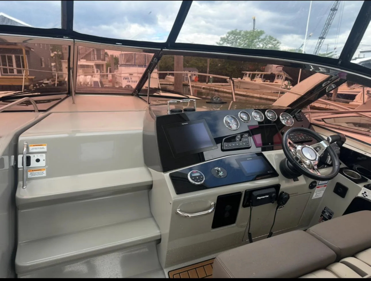 Sea Ray 370 Sundancer Yacht For Sale