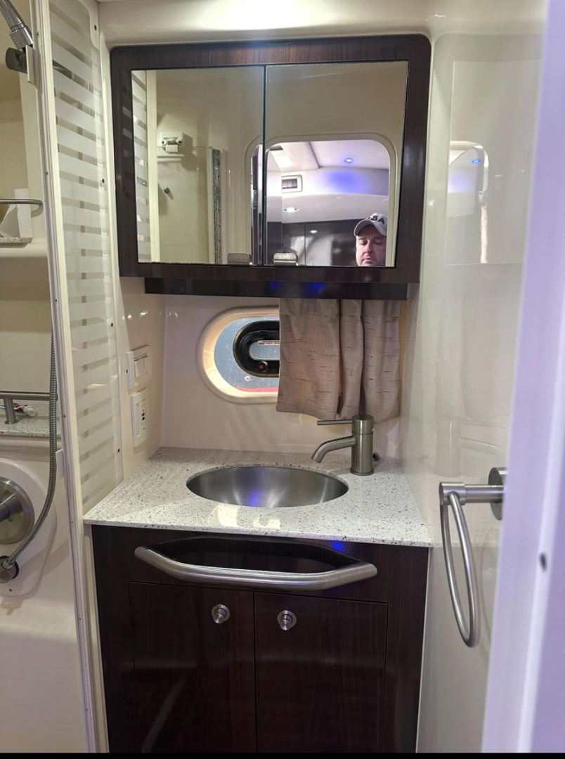 Sea Ray 370 Sundancer Yacht For Sale