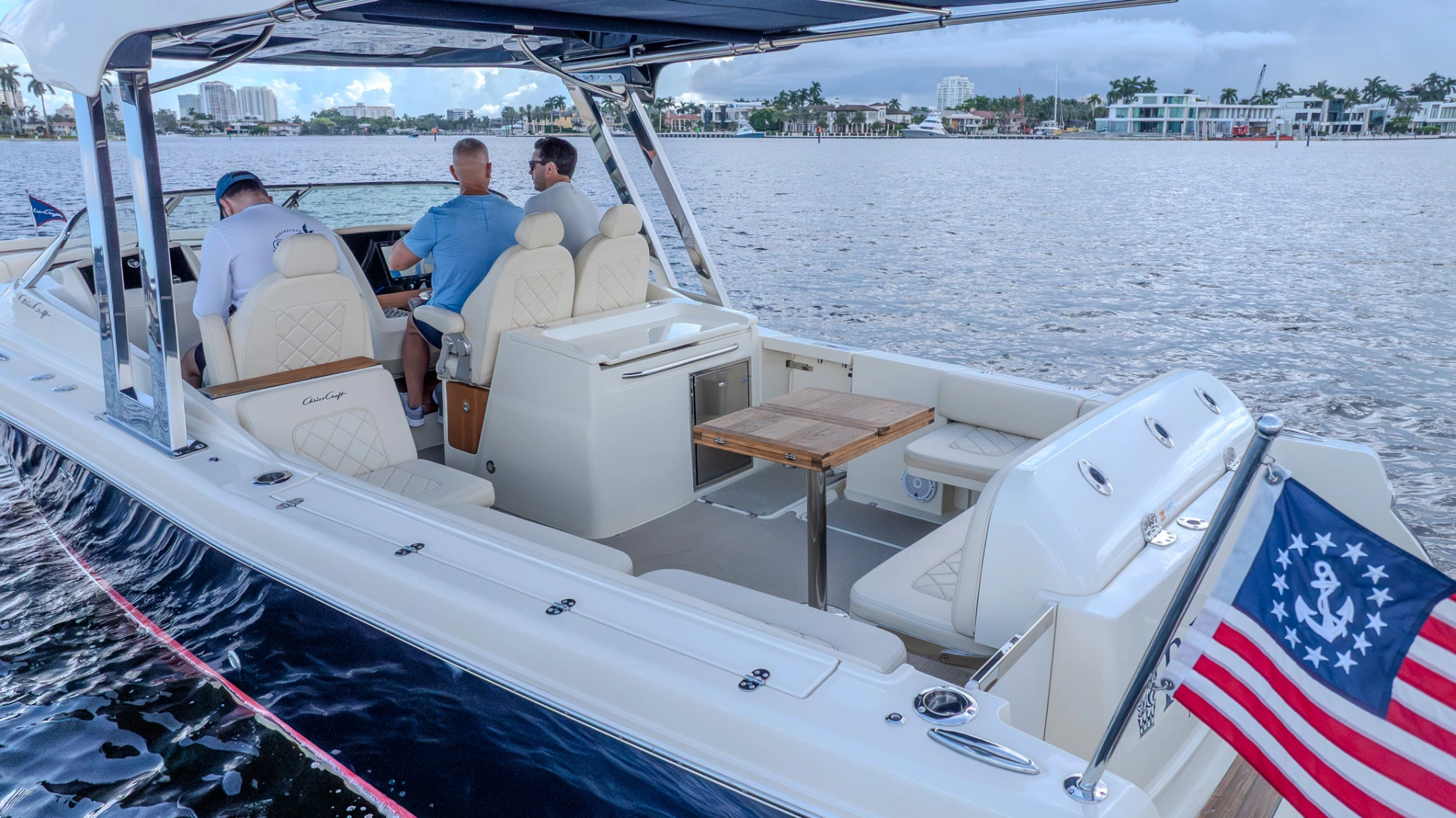 Chris-Craft Calypso 30 Yacht For Sale