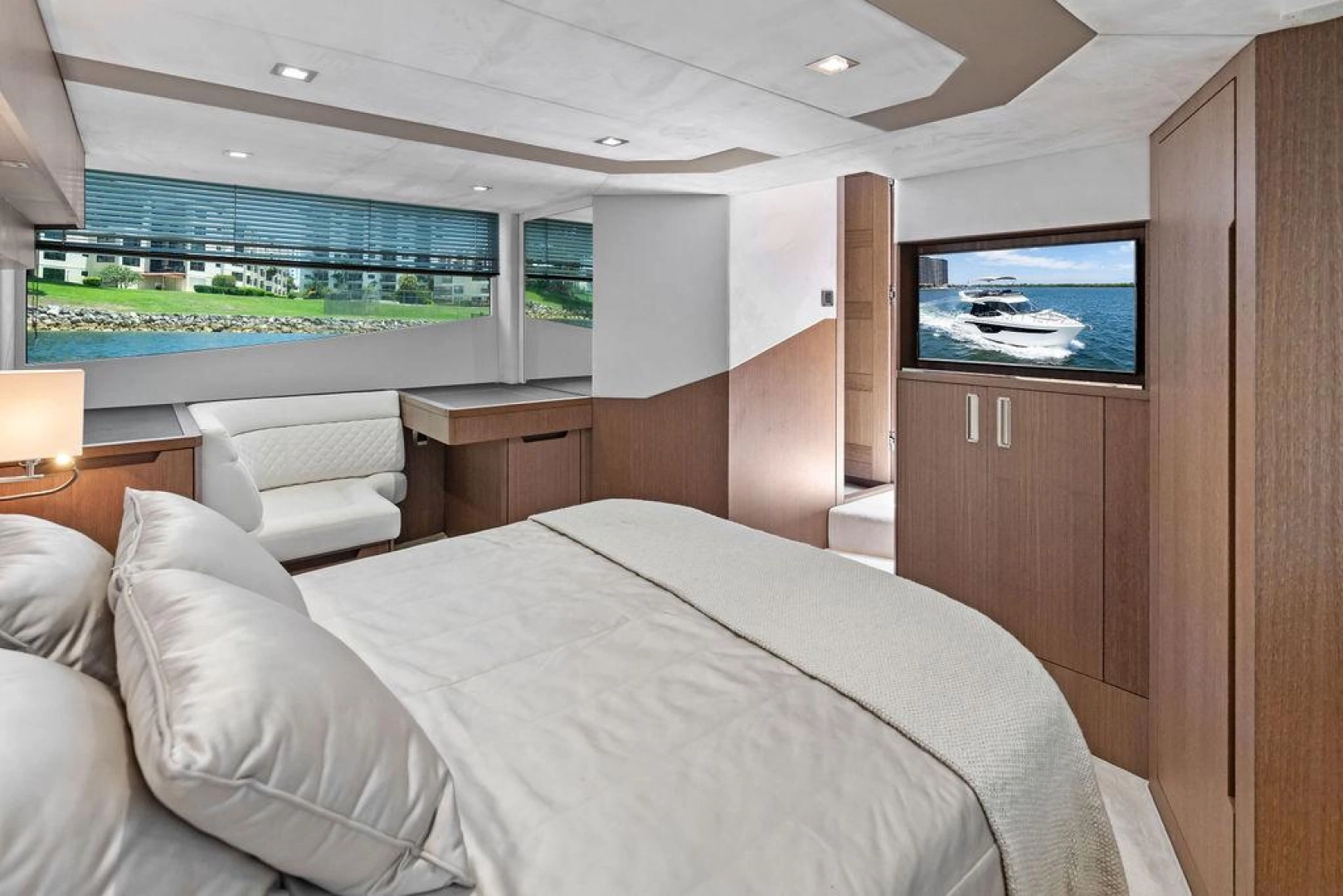 Galeon 500 Fly Yacht For Sale