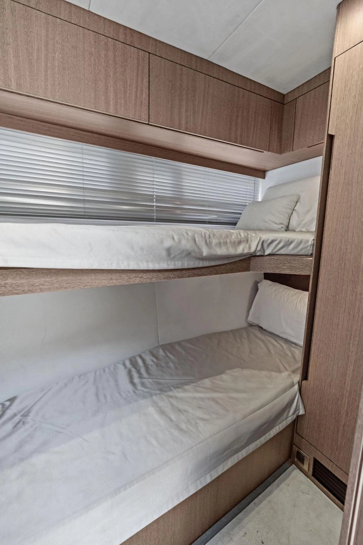 Galeon 500 Fly Yacht For Sale