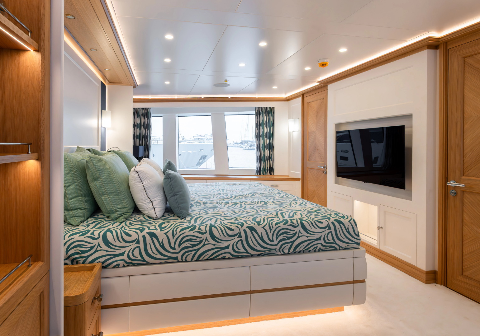 RMK Marine 120 — SEVEN SEAS - Photo 26