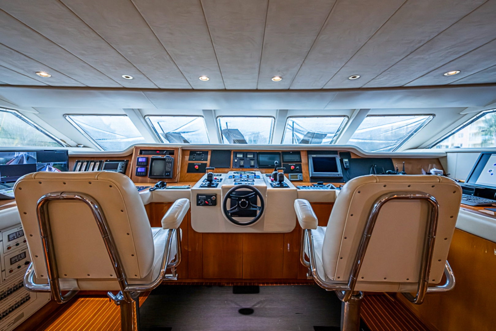 SHALIMAR 118ft Benetti Yacht For Sale SHALIMAR 118ft Benetti Yacht For Sale