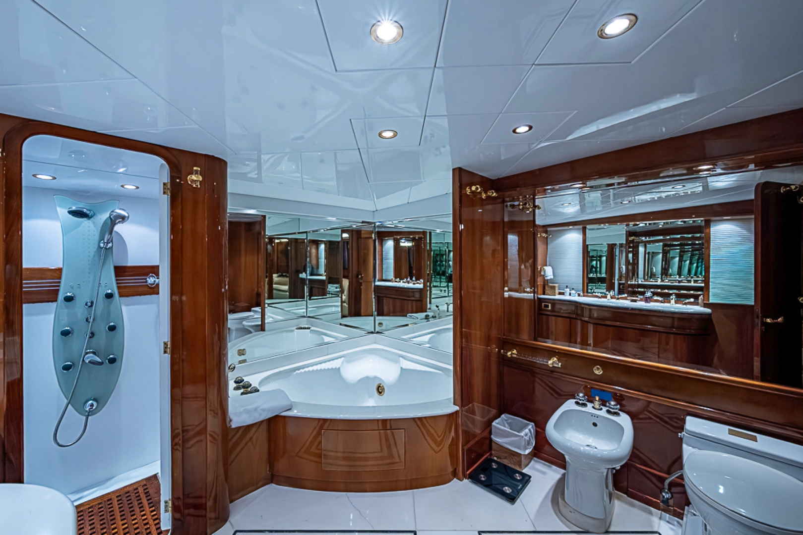 Benetti Trideck — SHALIMAR - Photo 21