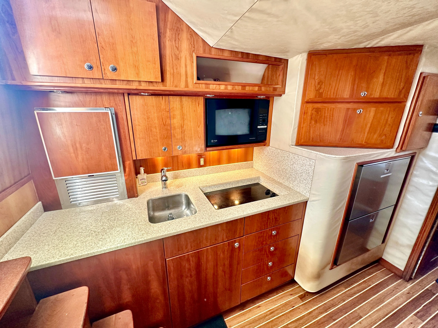Steamer 41ft Albemarle Yacht For Sale